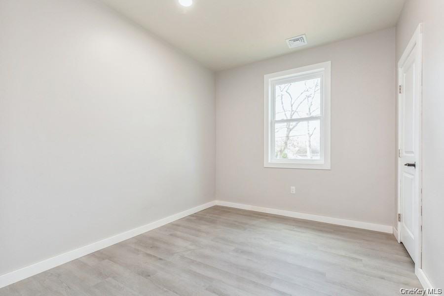 125 Lynbrook Drive – For Sale photo 14
