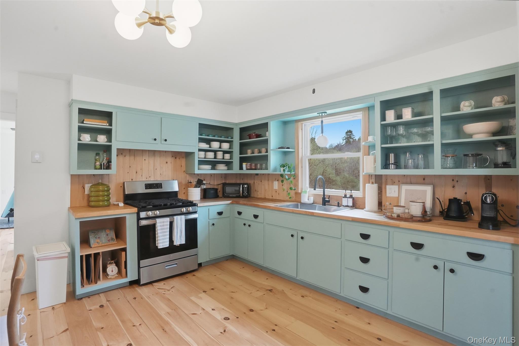 27 Old County Road – For Sale photo 19