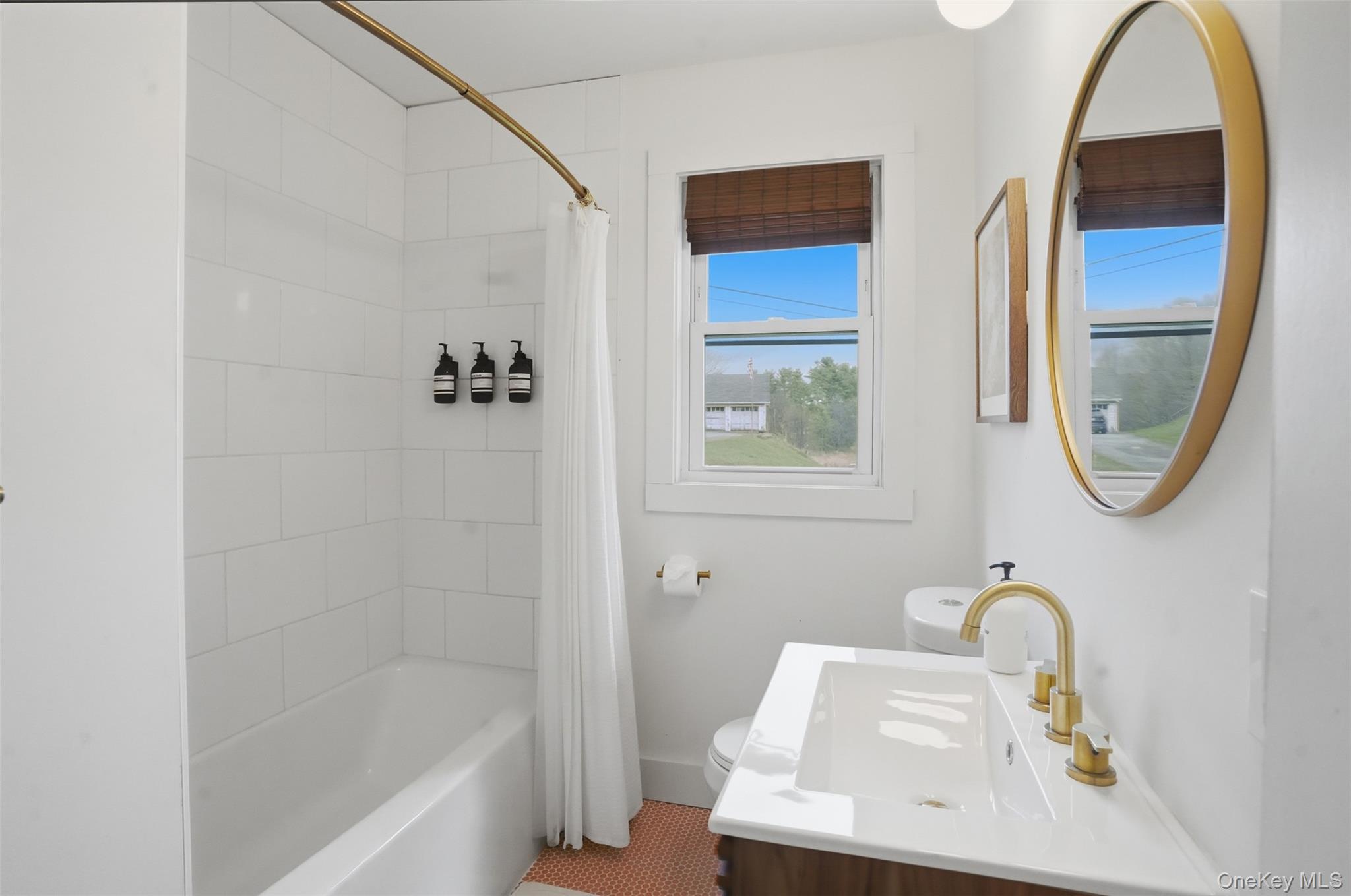 27 Old County Road – For Sale photo 28