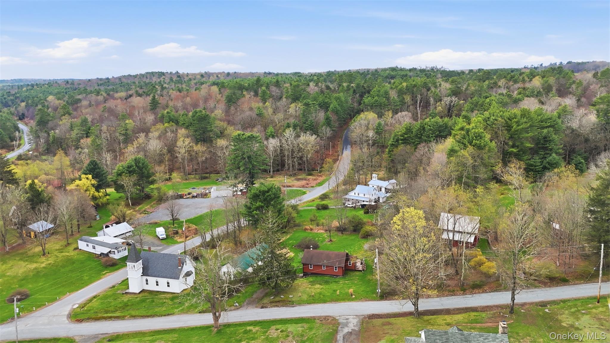 27 Old County Road – For Sale photo 5