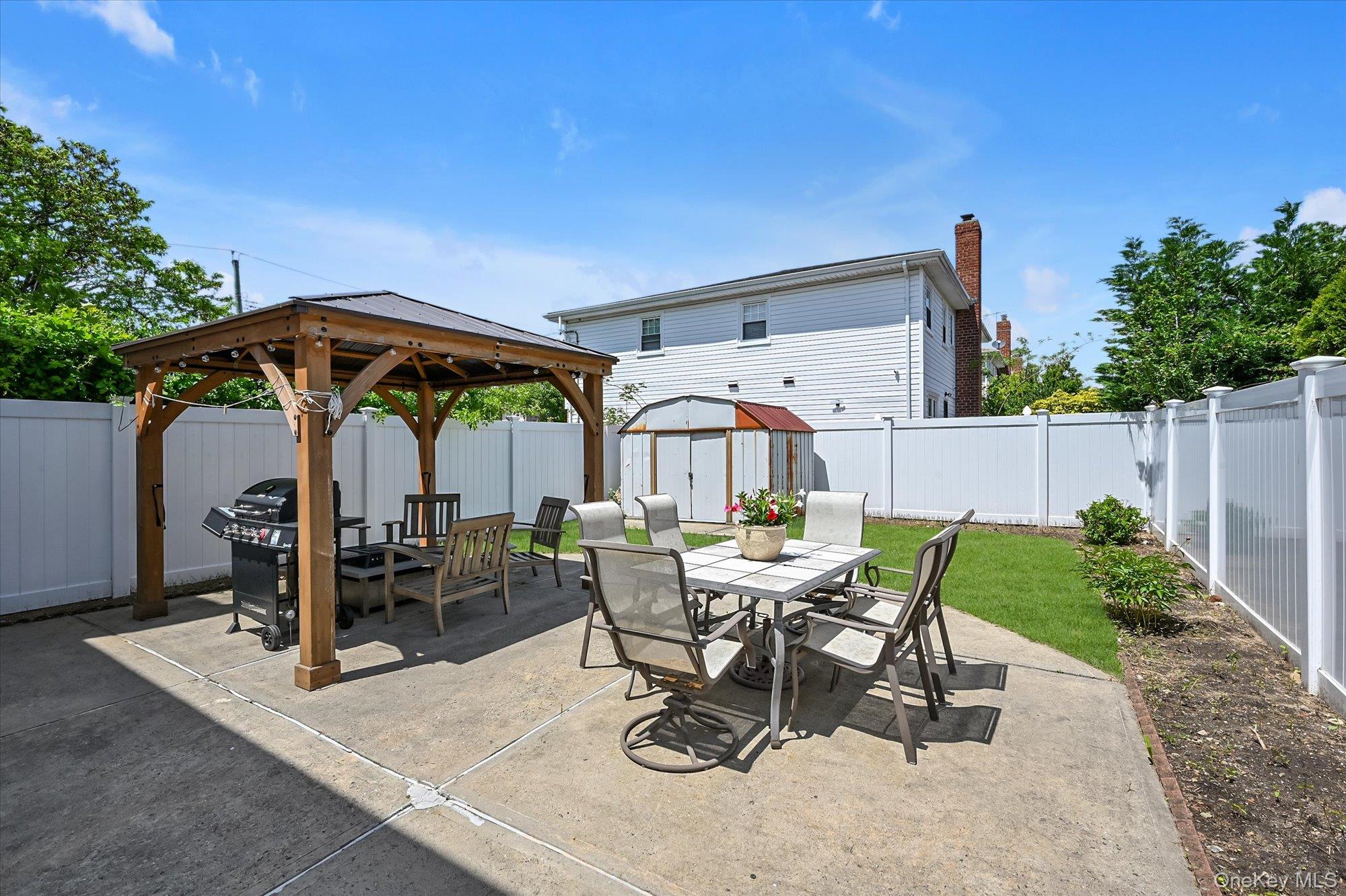 253-27 147th Avenue – For Sale photo 17