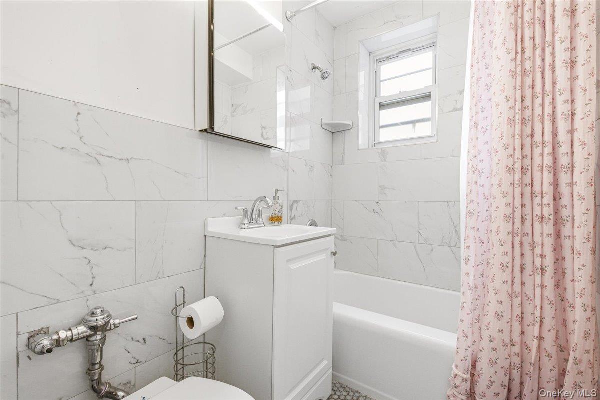 84-50 169th Street, Unit 315 photo 23