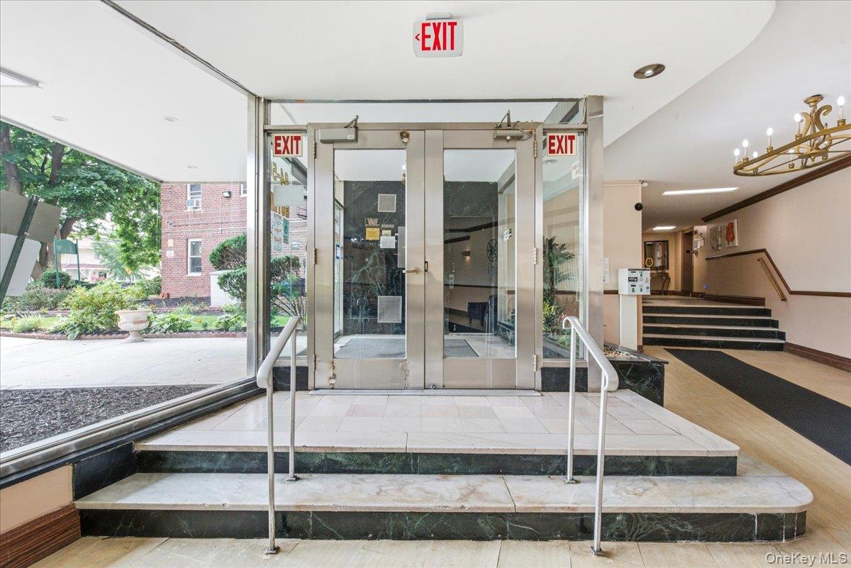84-50 169th Street, Unit 315 photo 4