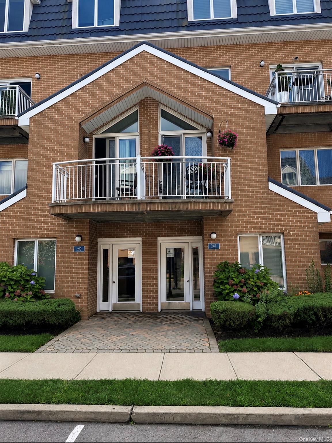 1467 Royce Street, Unit 3L
