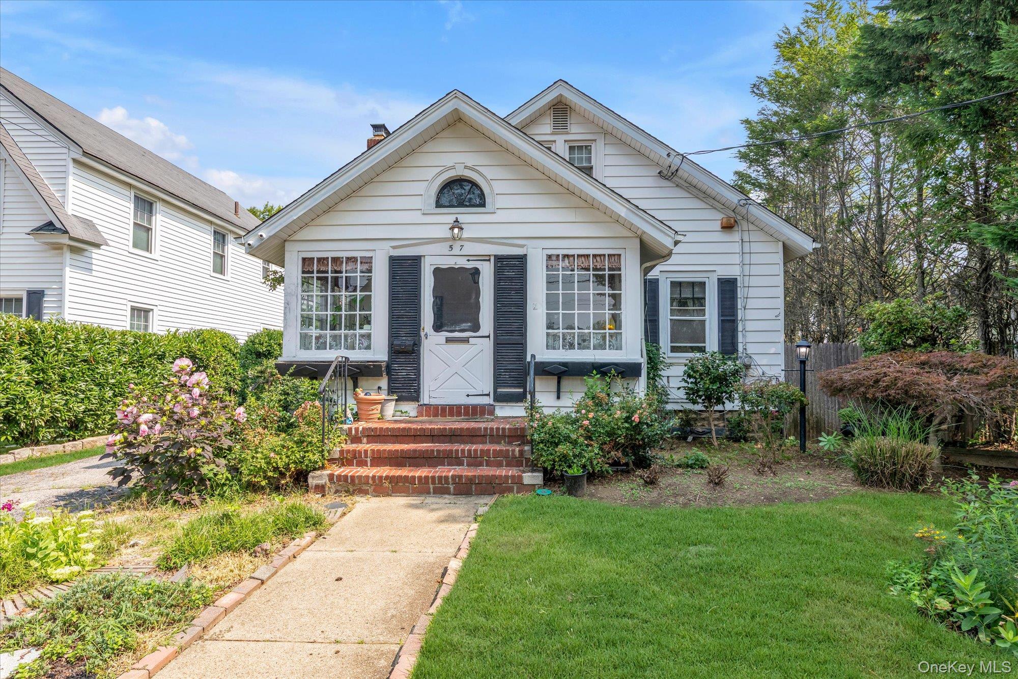 57 Raymond Street – For Sale
