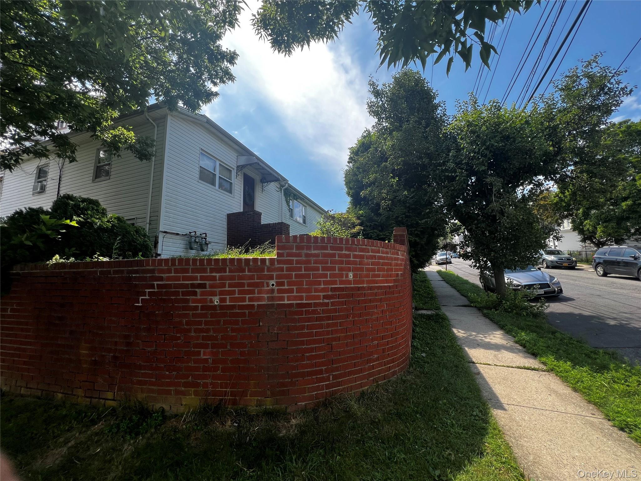 101 Sterling Avenue, Unit 2