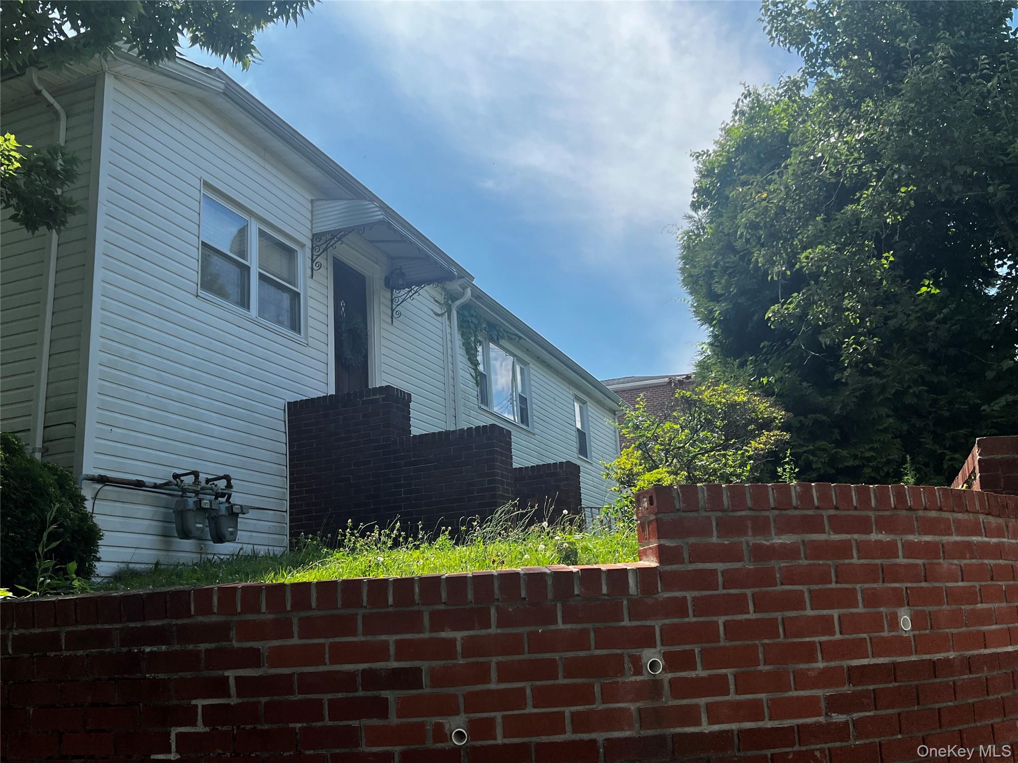 101 Sterling Avenue, Unit 2 photo 2