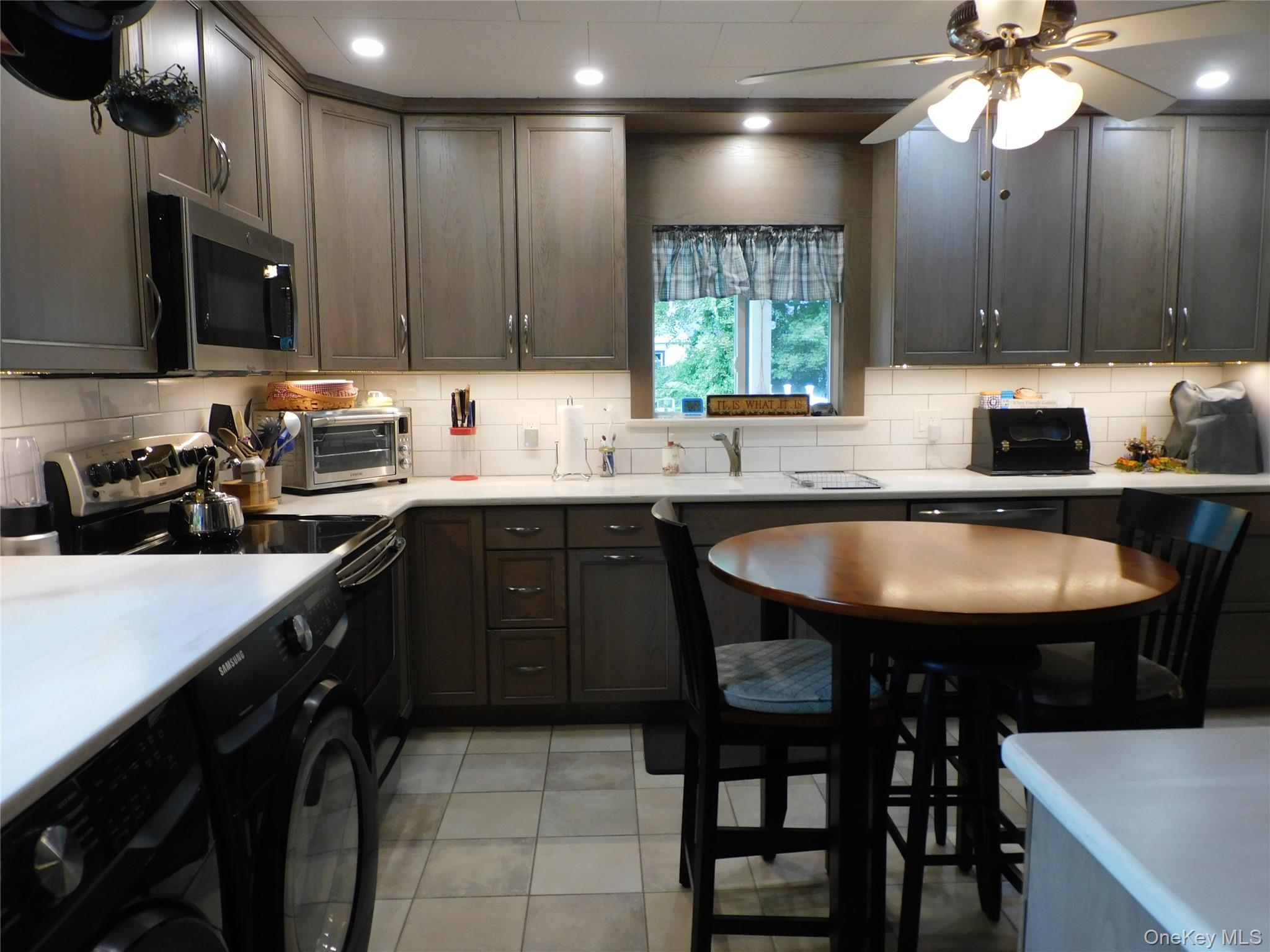 40 Kelly Avenue – For Sale photo 15
