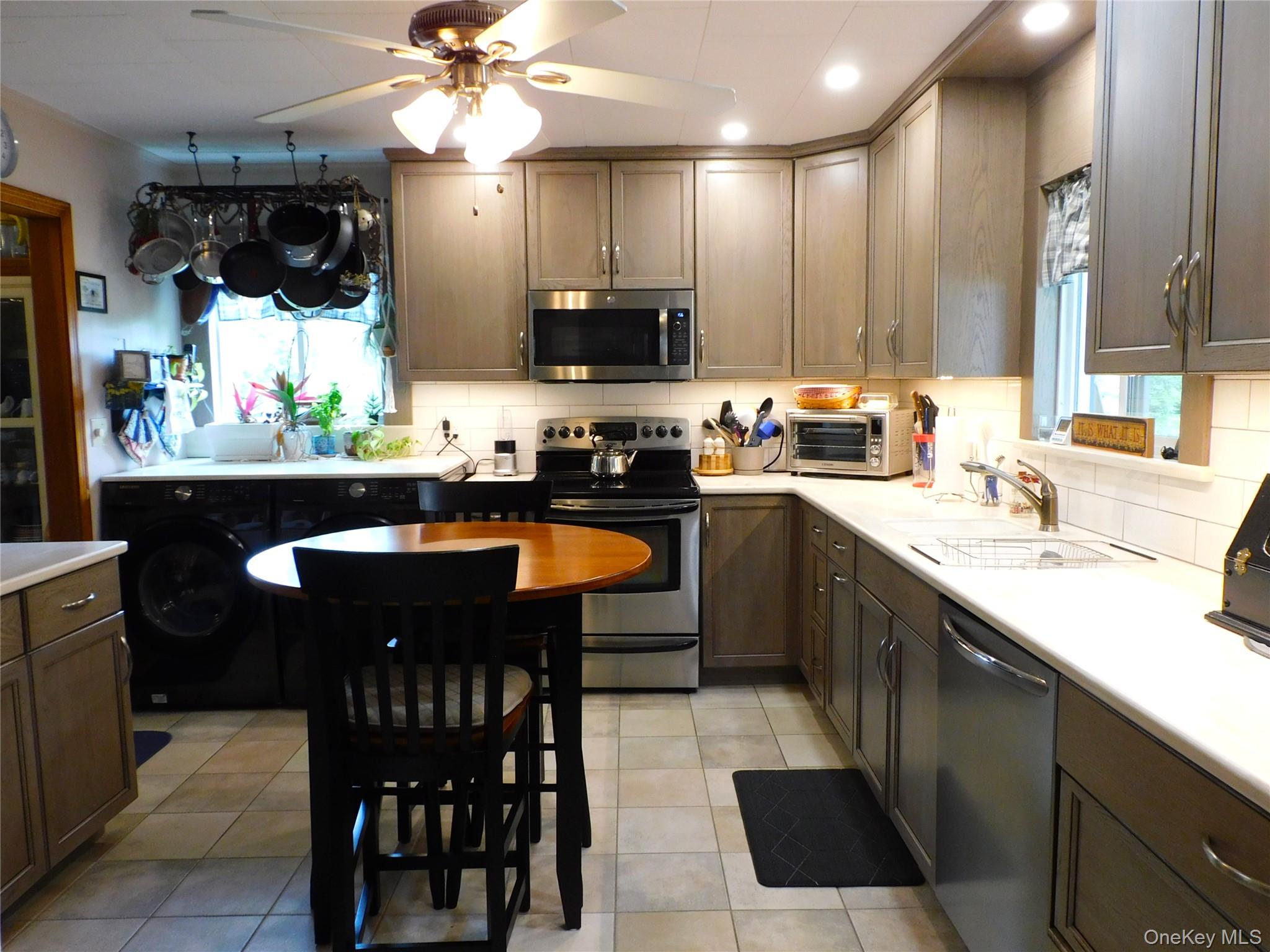 40 Kelly Avenue – For Sale photo 16