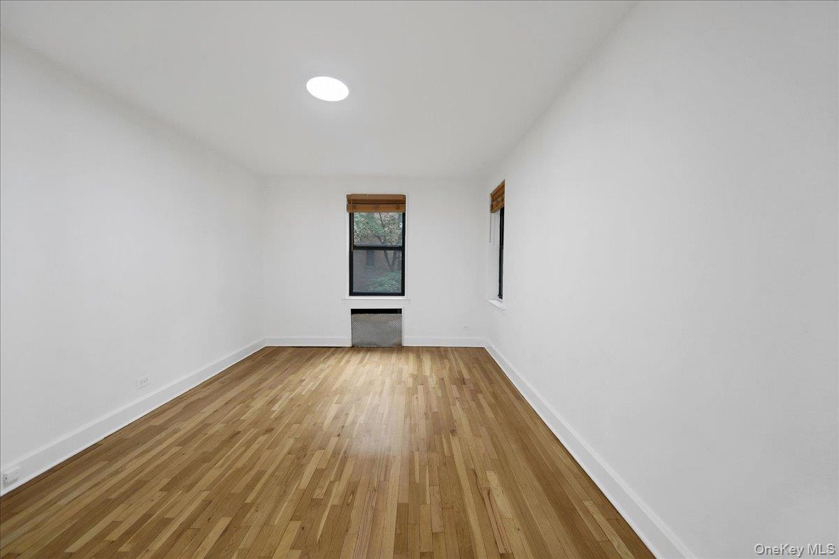 3840 Greystone Avenue, Unit 3I photo 9