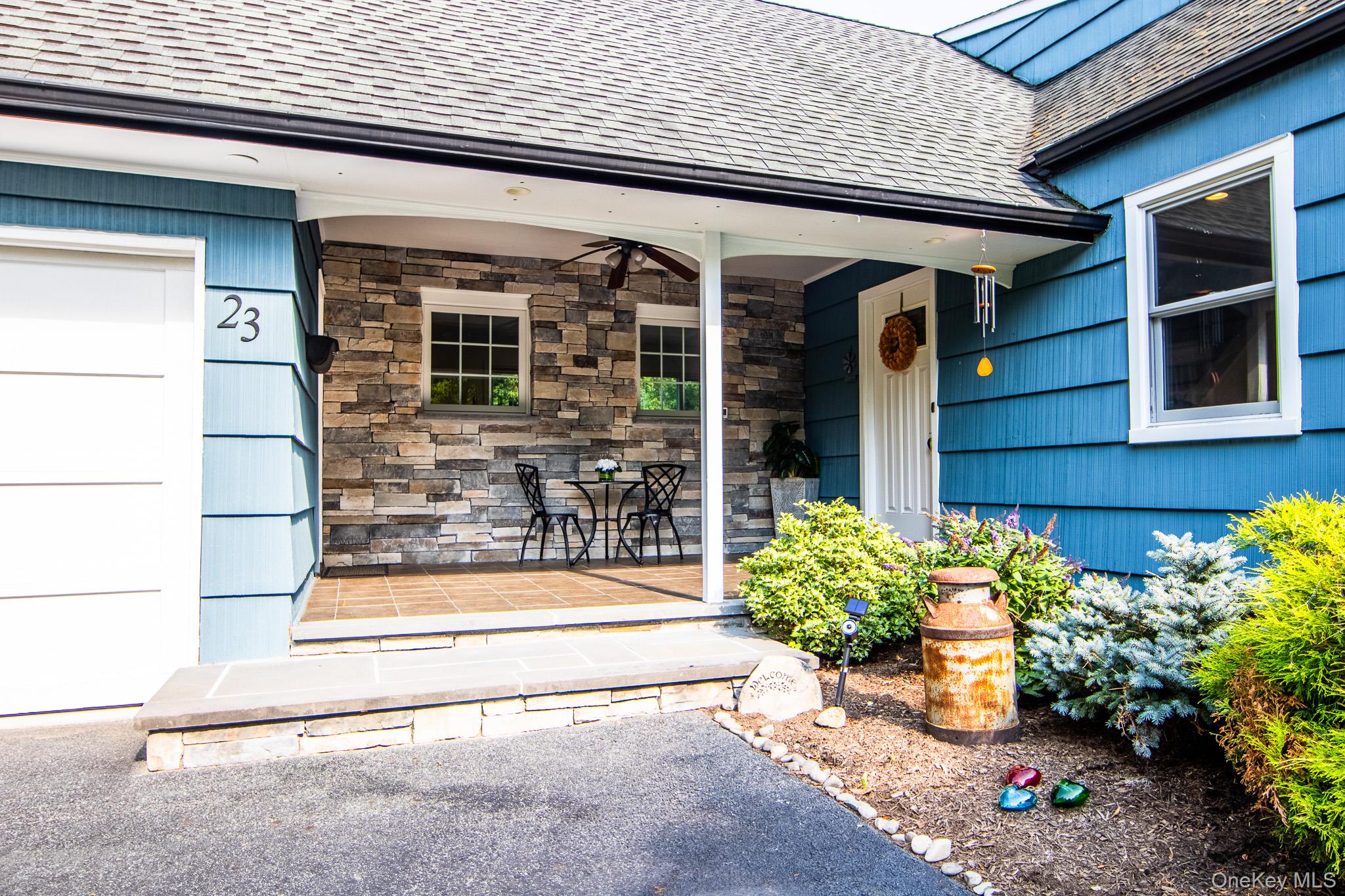 23 Wheeler Place W – For Sale photo 2