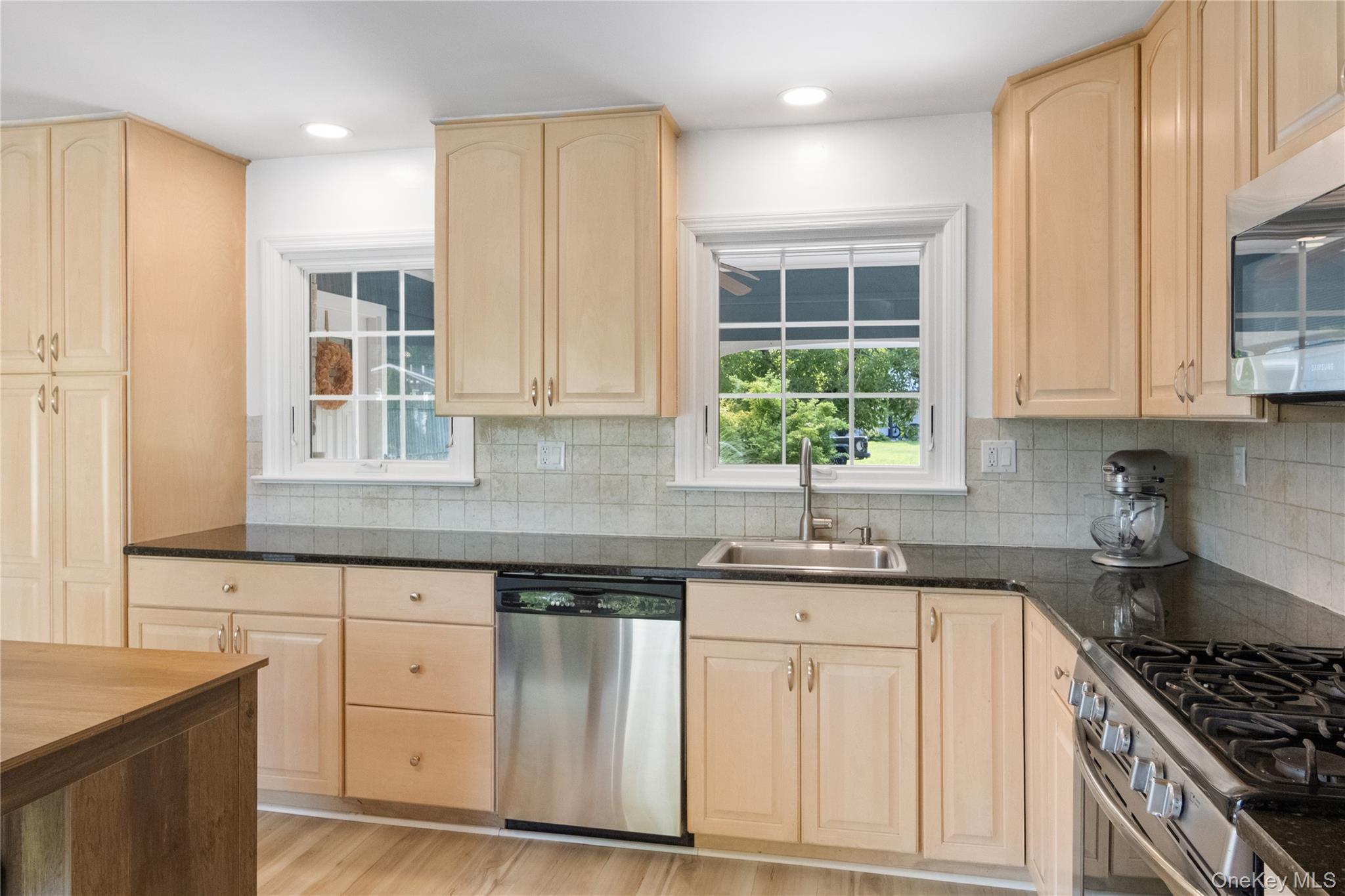 23 Wheeler Place W – For Sale photo 8
