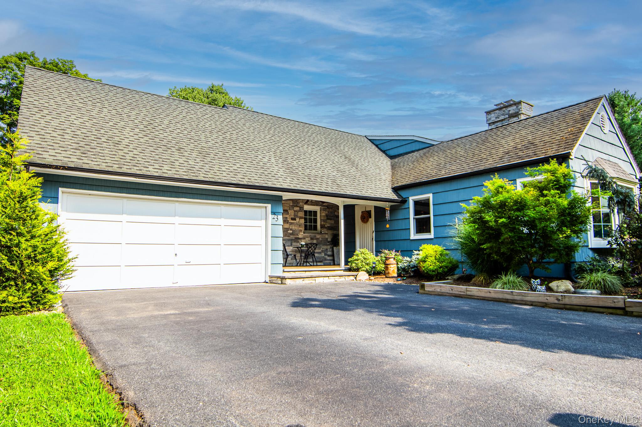 23 Wheeler Place W – For Sale photo 3