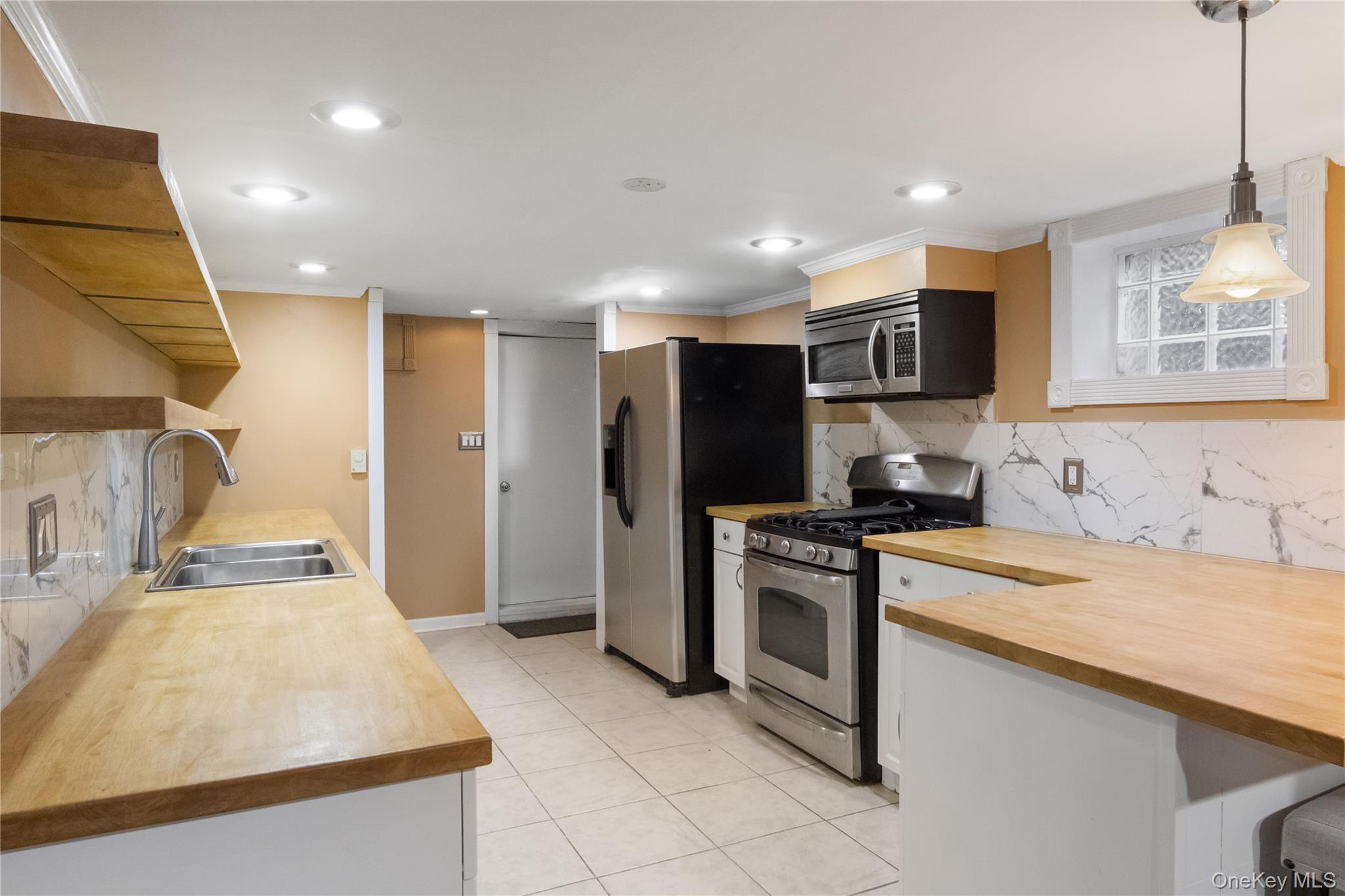 23 Wheeler Place W – For Sale photo 24