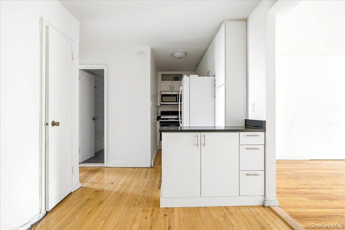 67-50 Thornton Place, Unit 4S photo 10