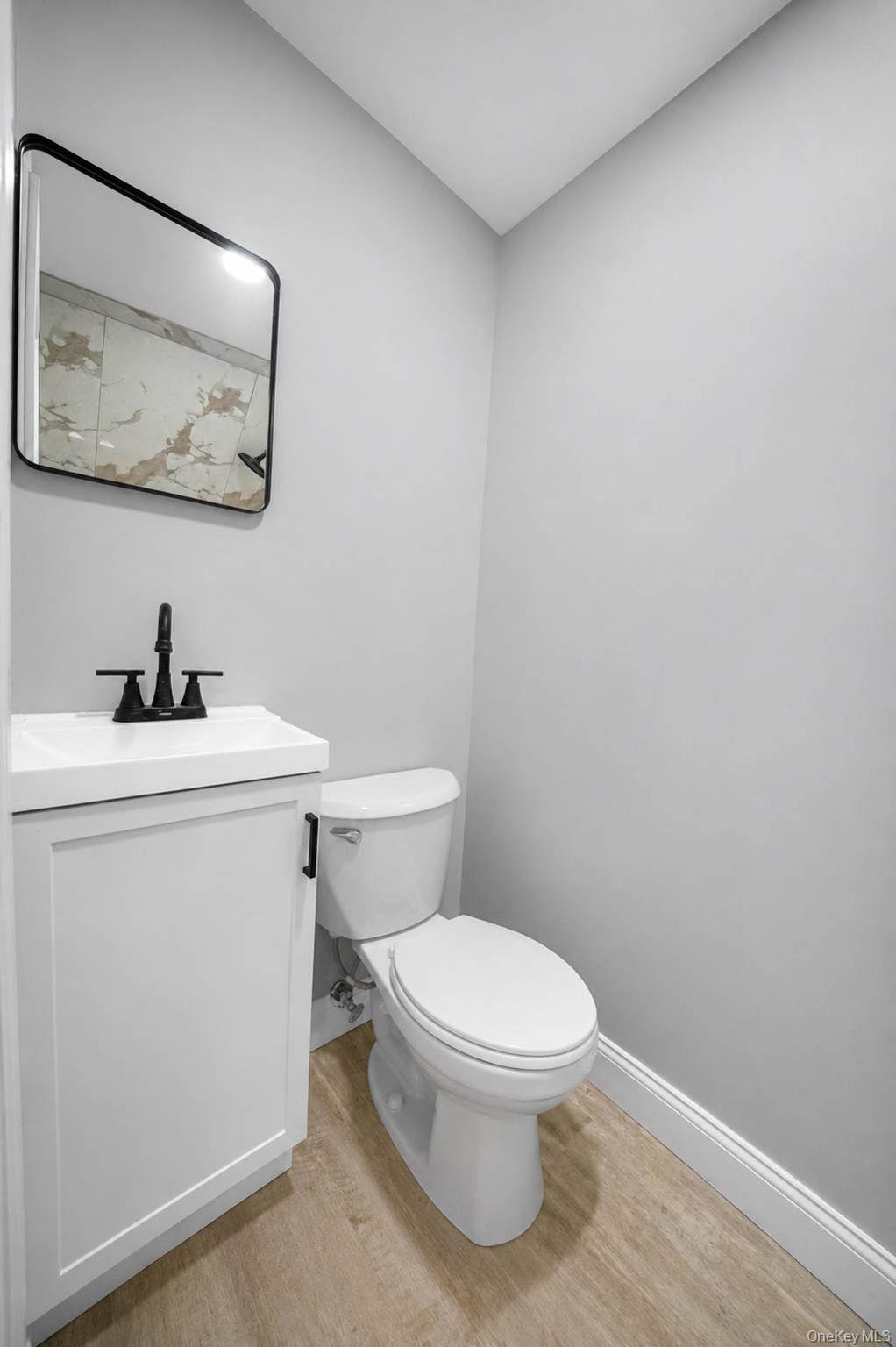 4059 Paulding Avenue – For Sale photo 36