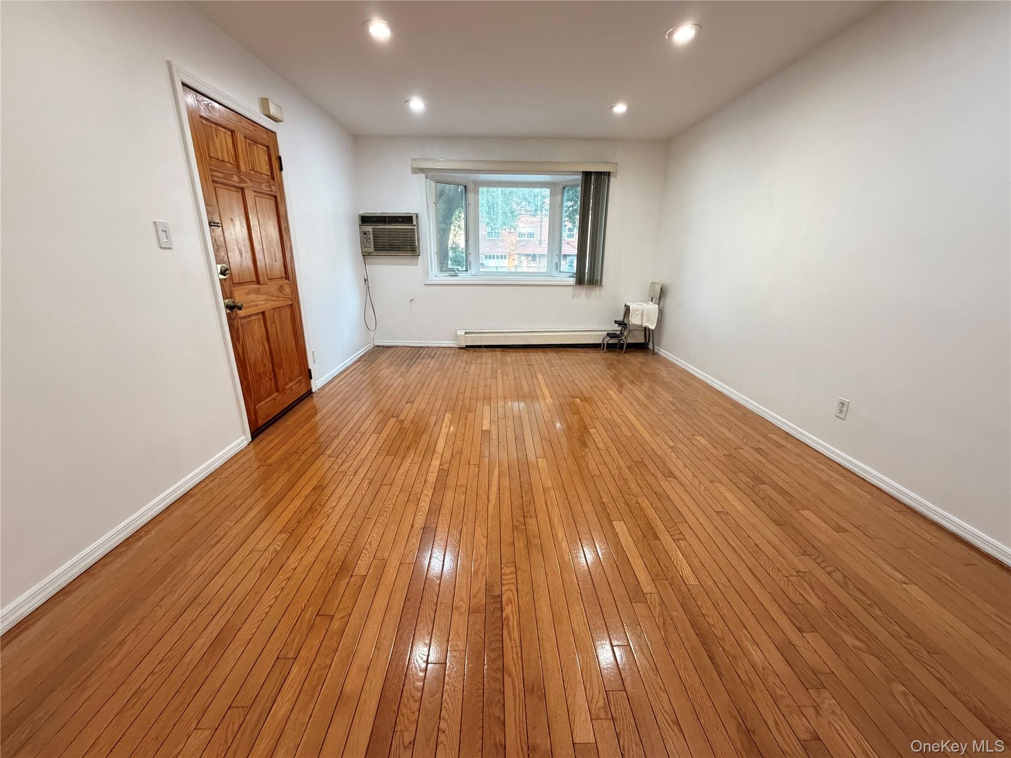 5518 Junction Boulevard – For Sale photo 2
