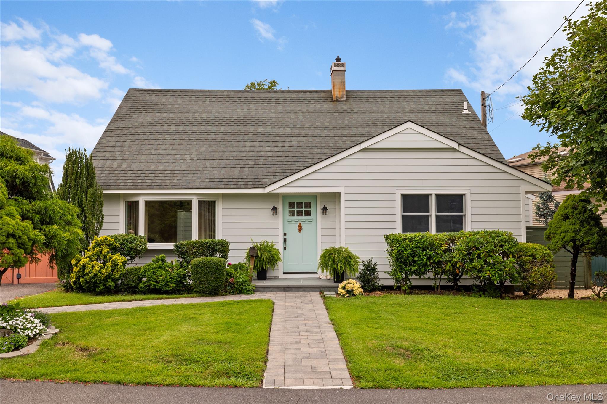 12 Bayview Avenue – For Sale photo 4