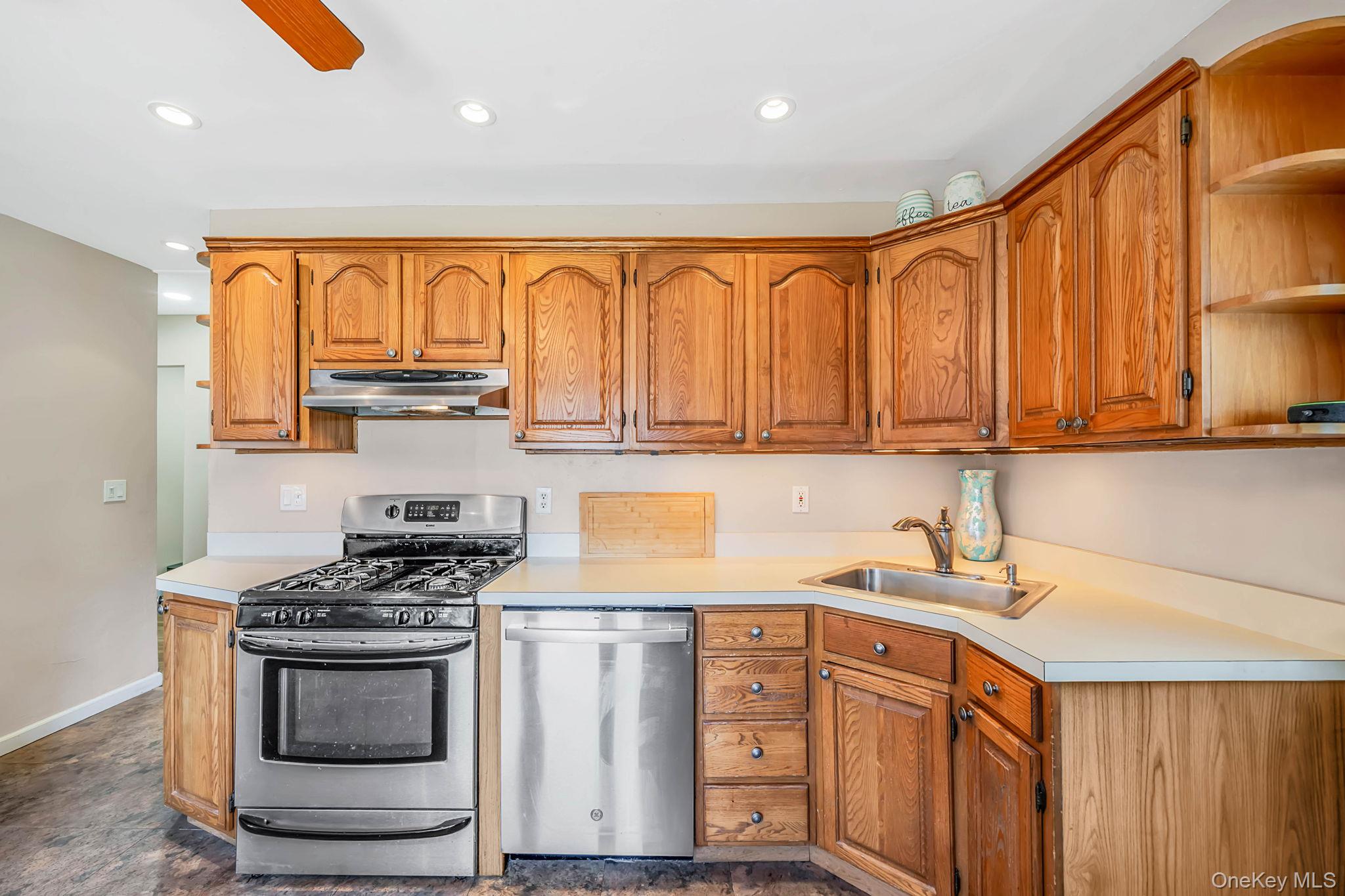 155 Howard Street – For Sale photo 13