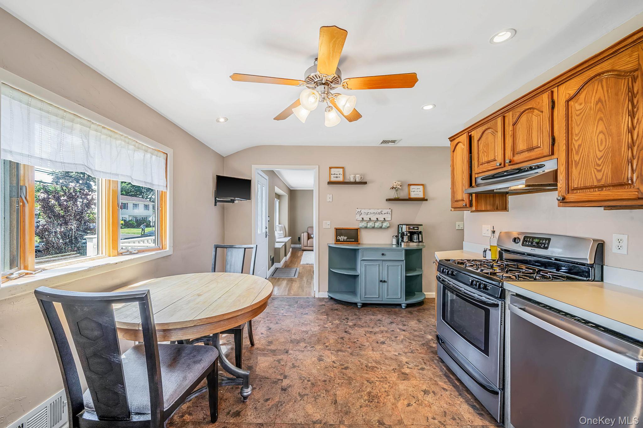 155 Howard Street – For Sale photo 12