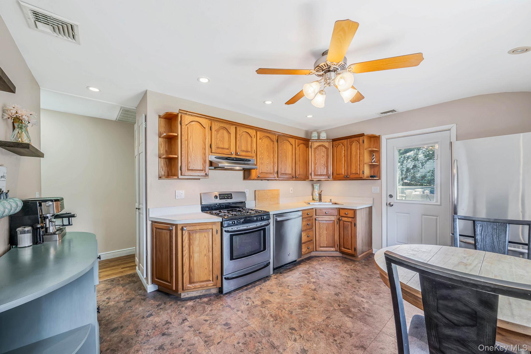 155 Howard Street – For Sale photo 10