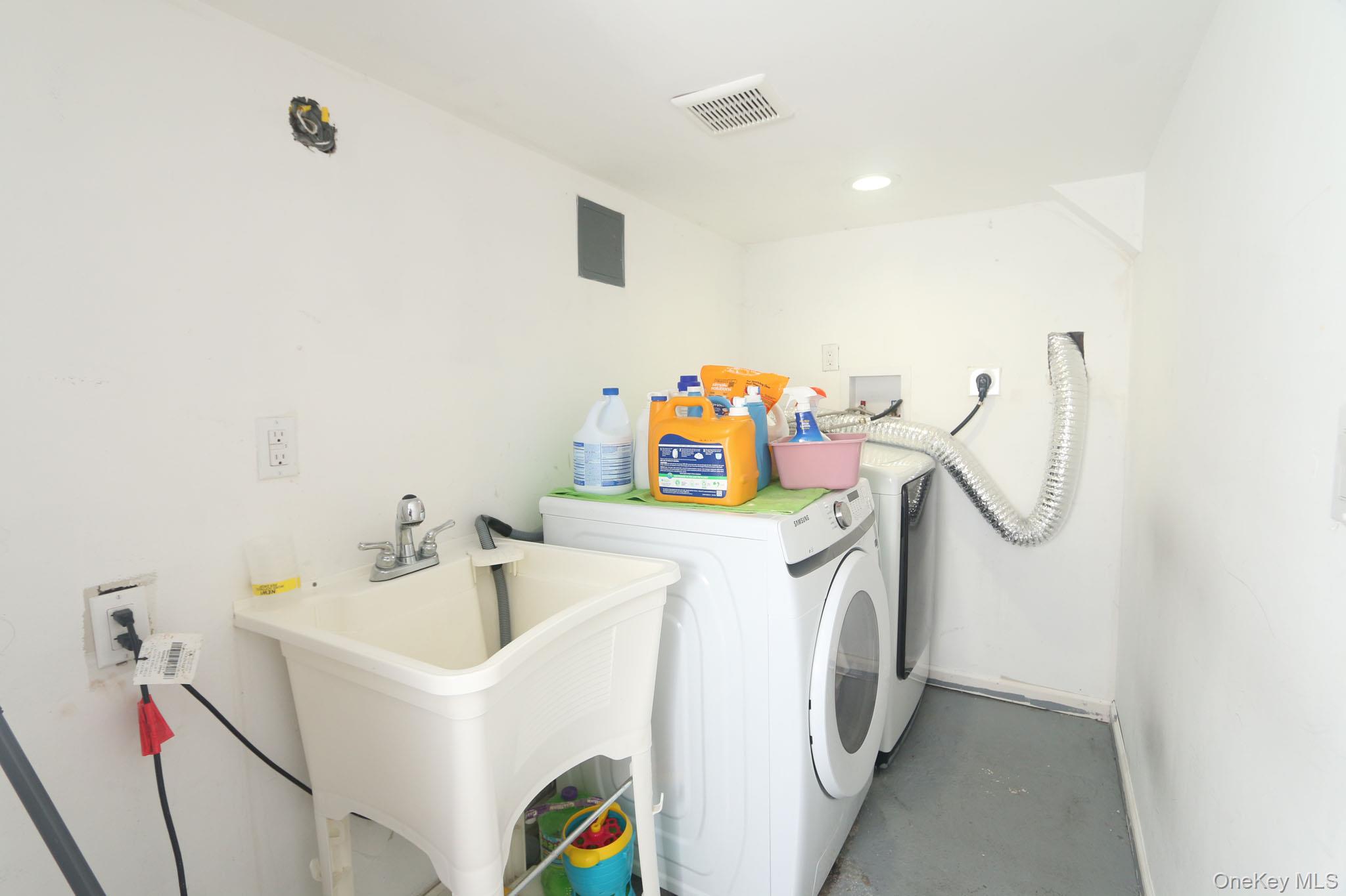 3260 Judith Lane – For Sale photo 13