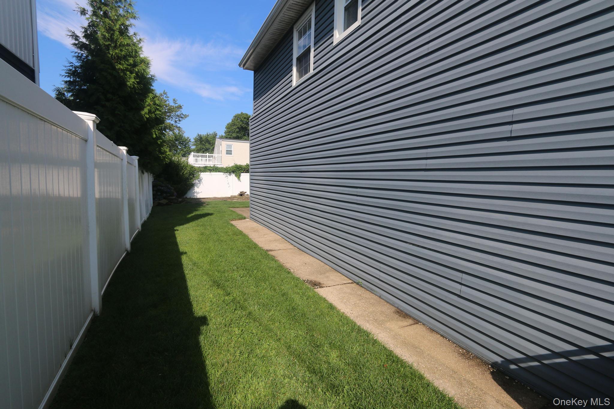 3260 Judith Lane – For Sale photo 23