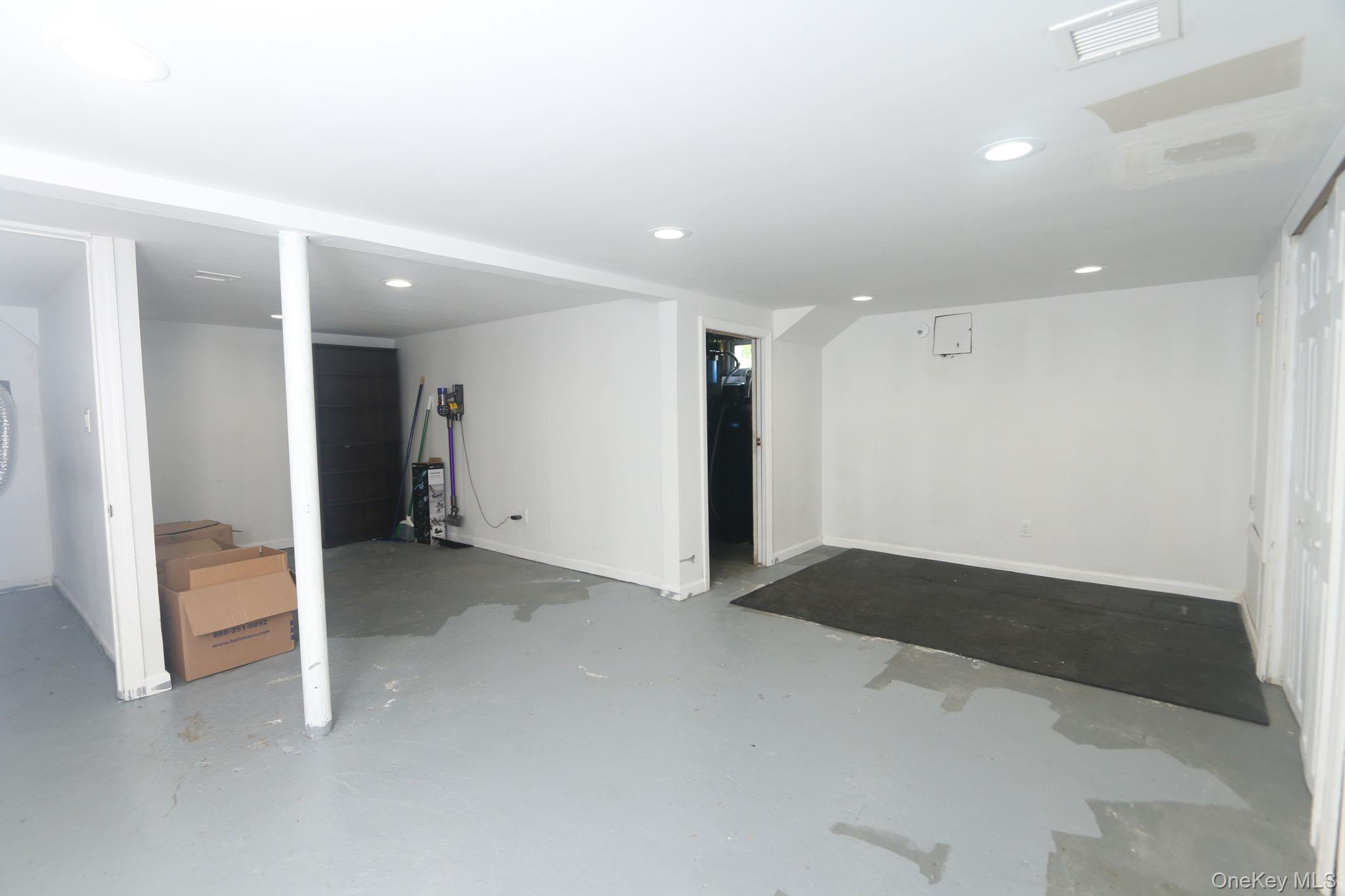 3260 Judith Lane – For Sale photo 12