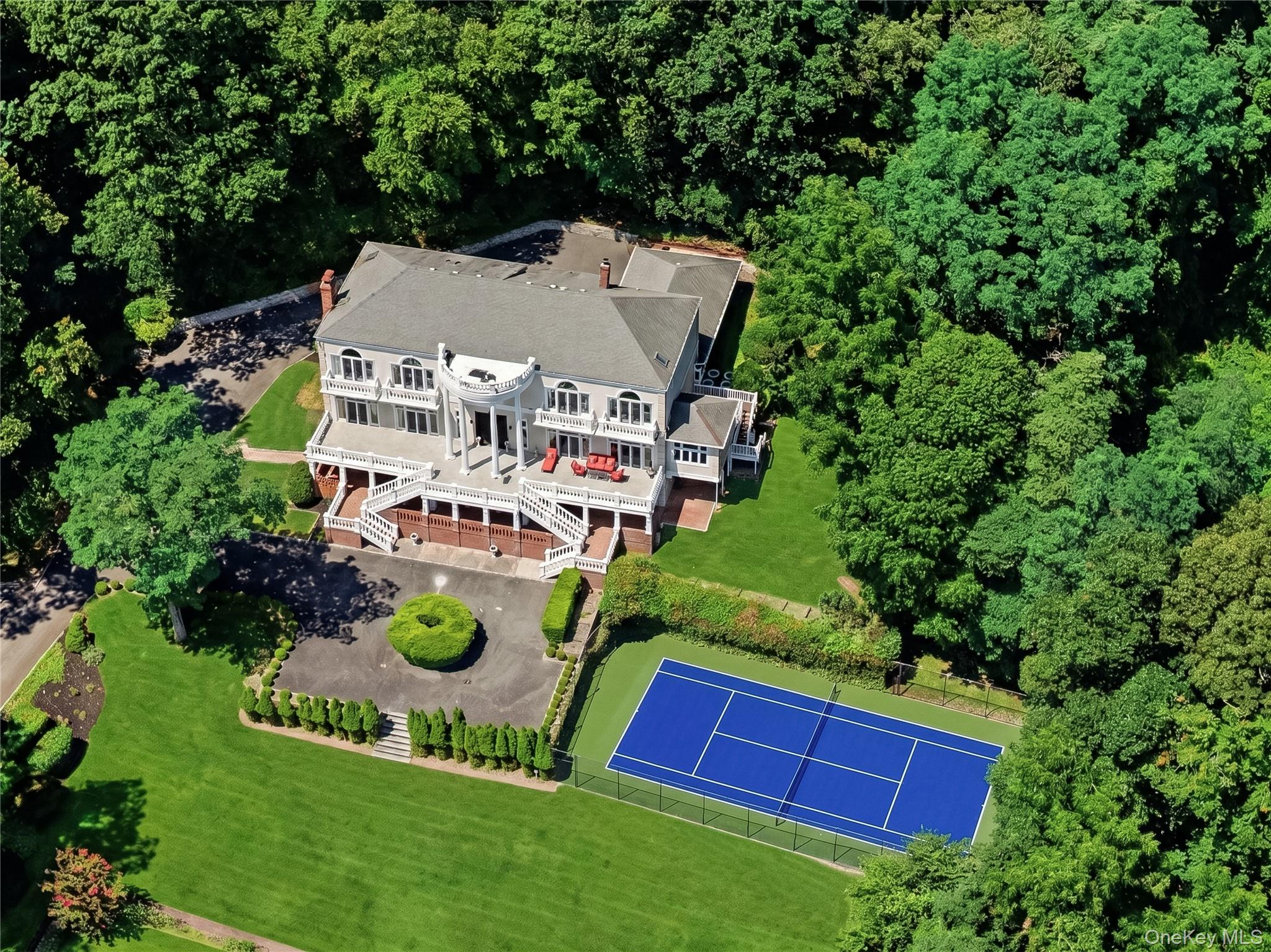 1007 W Shore Road – For Sale photo 3