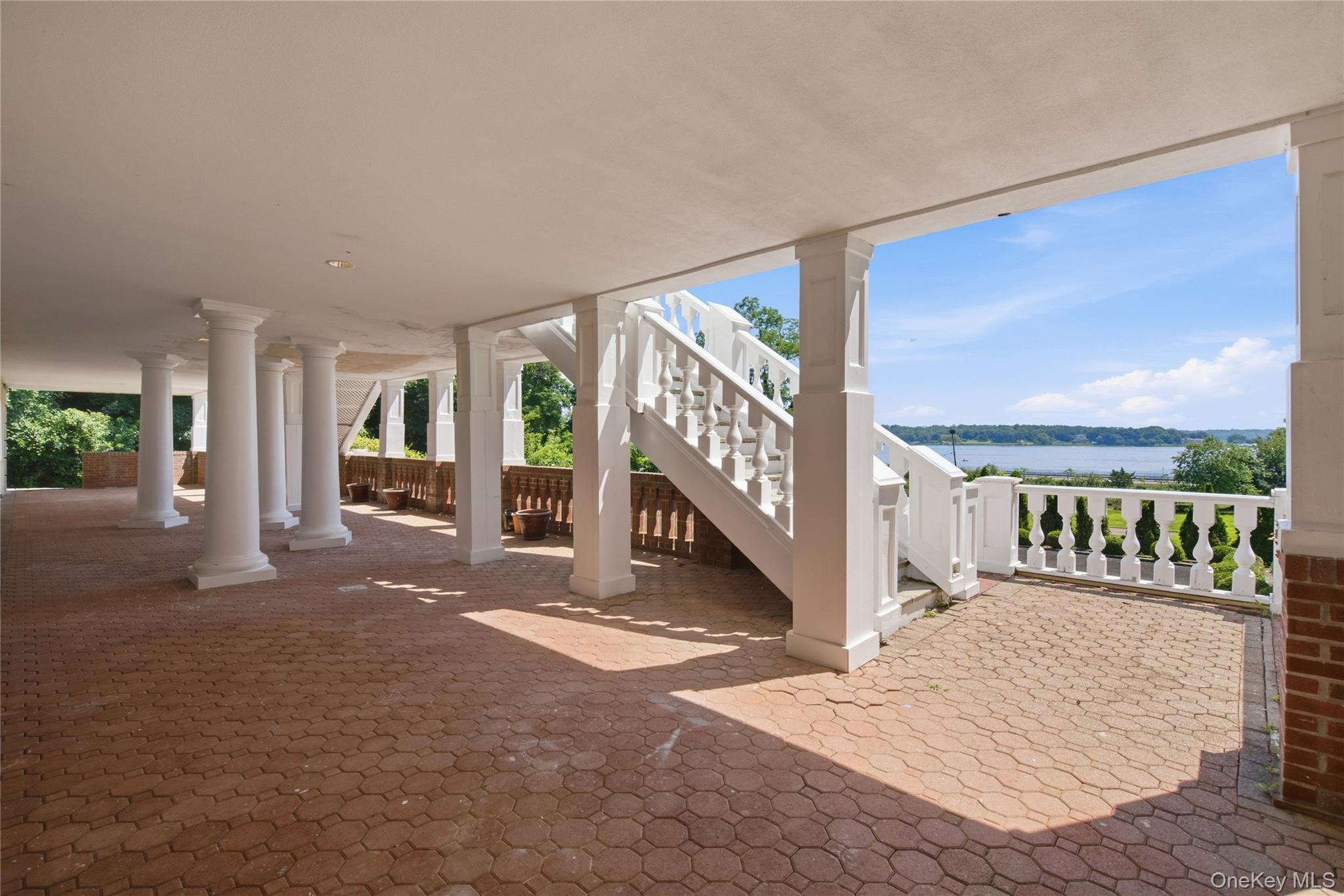 1007 W Shore Road – For Sale photo 40