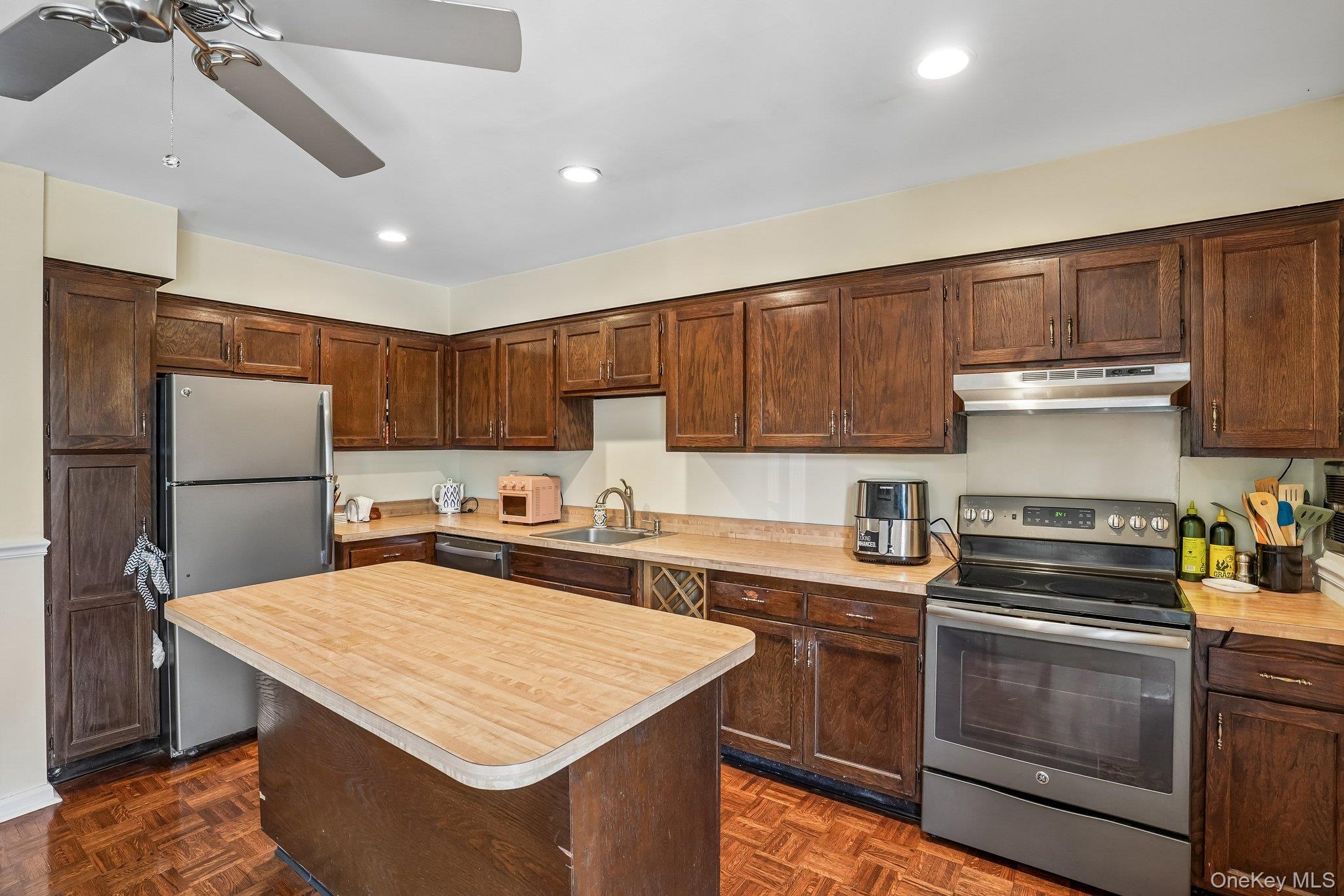 19 Somerset Drive – For Sale photo 13