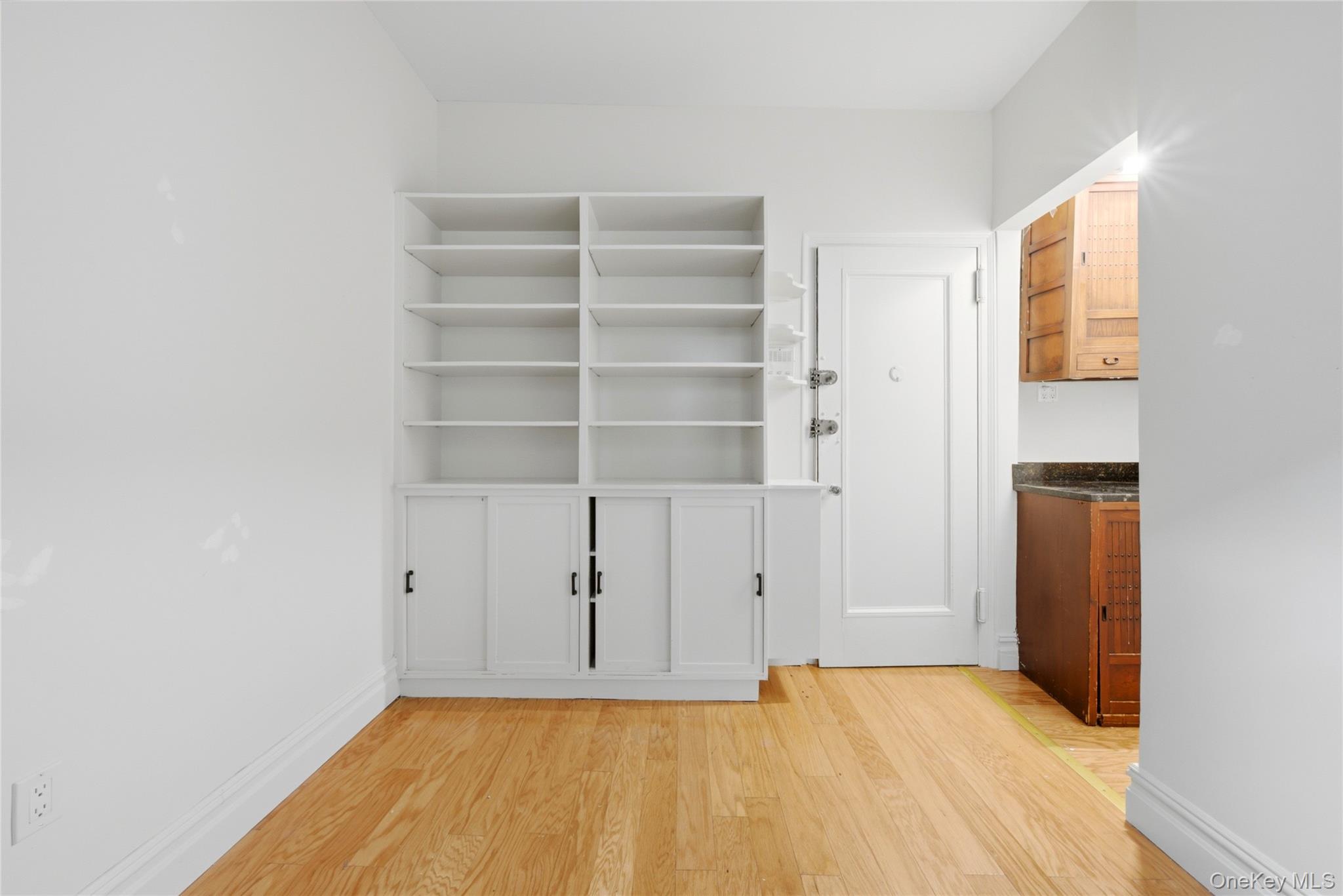96 Perry Street, Unit B5C photo 3