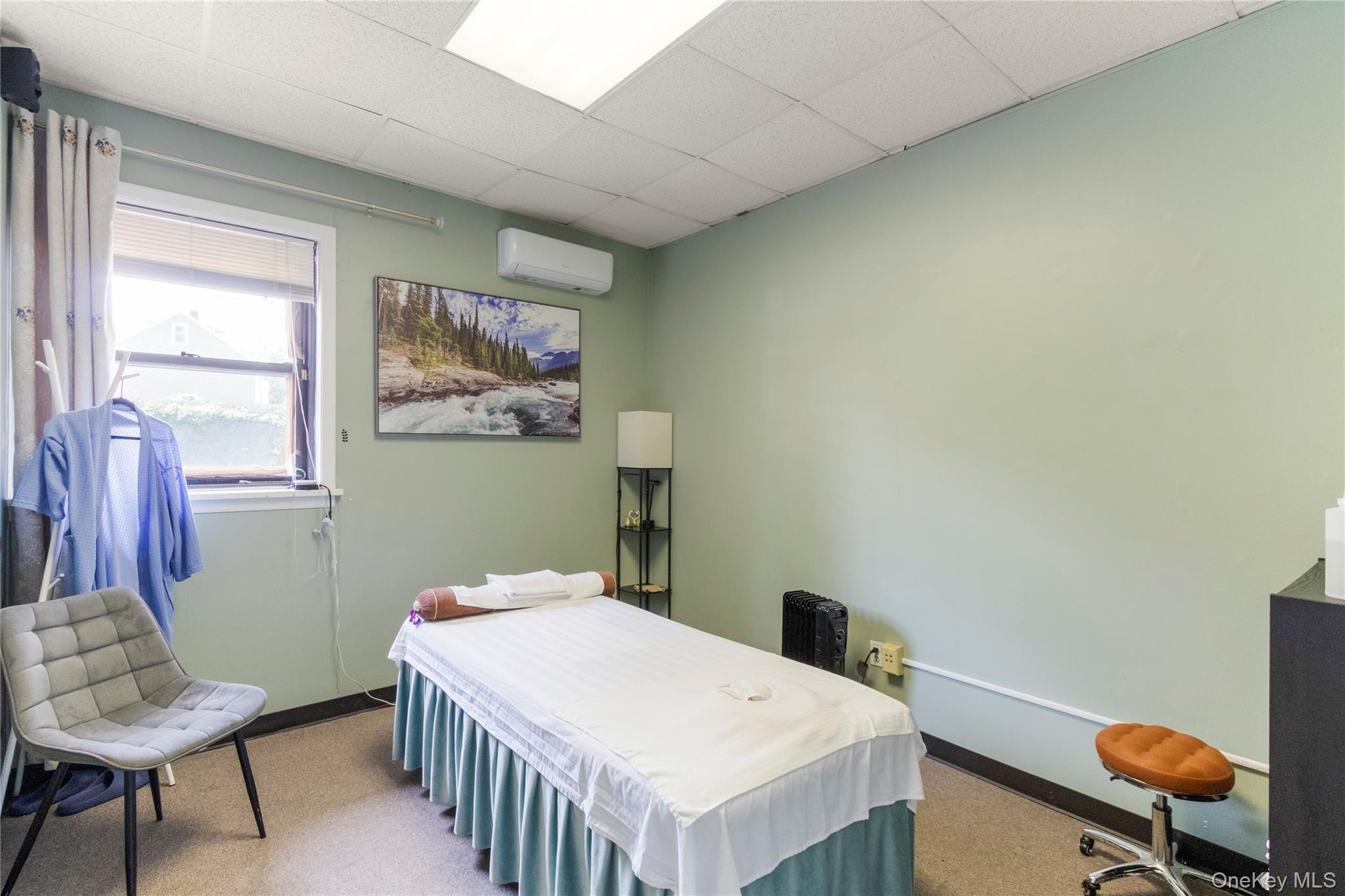 29 Glen Cove Avenue, Unit 108 photo 6