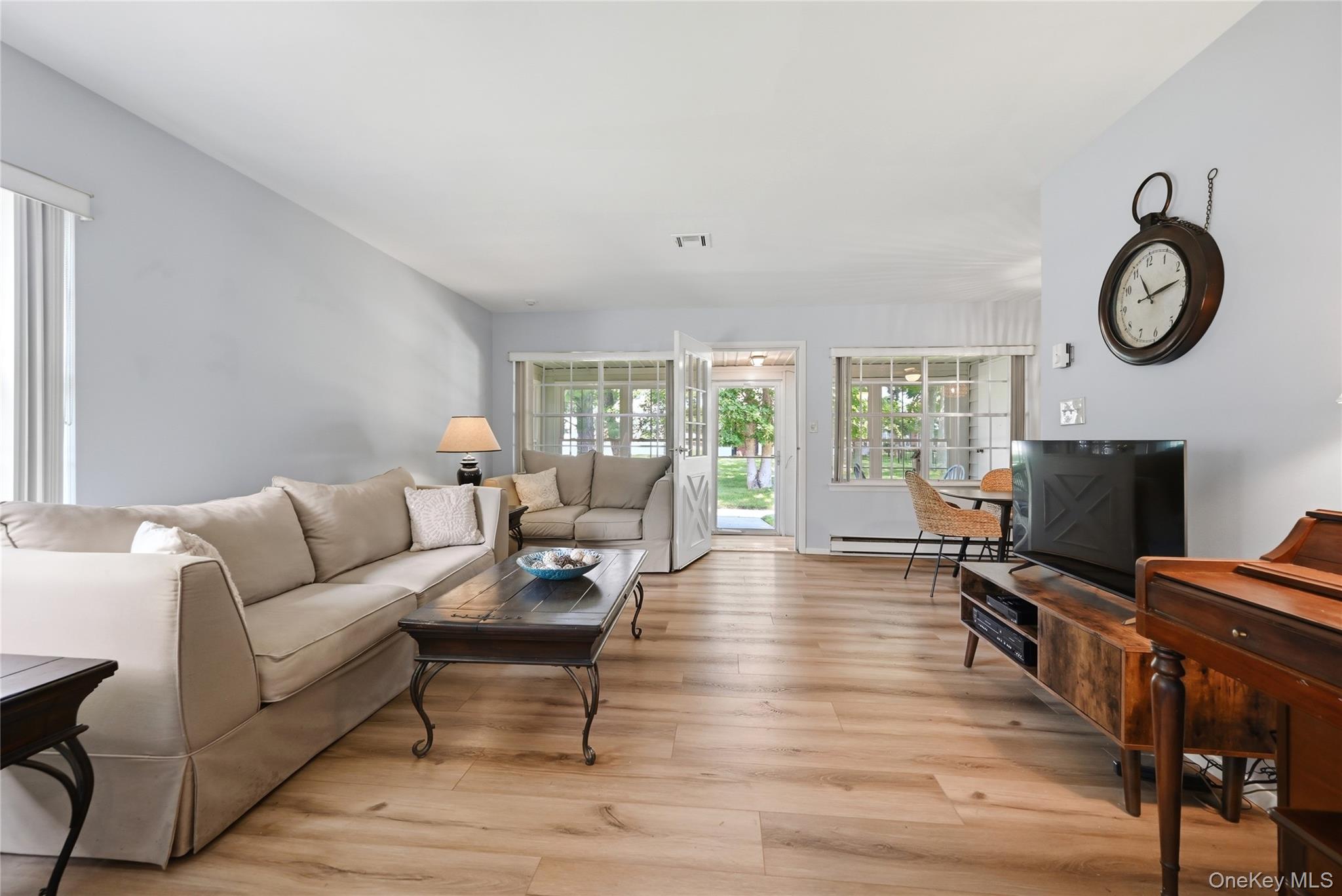 232 Blackpool Court, Unit F photo 12