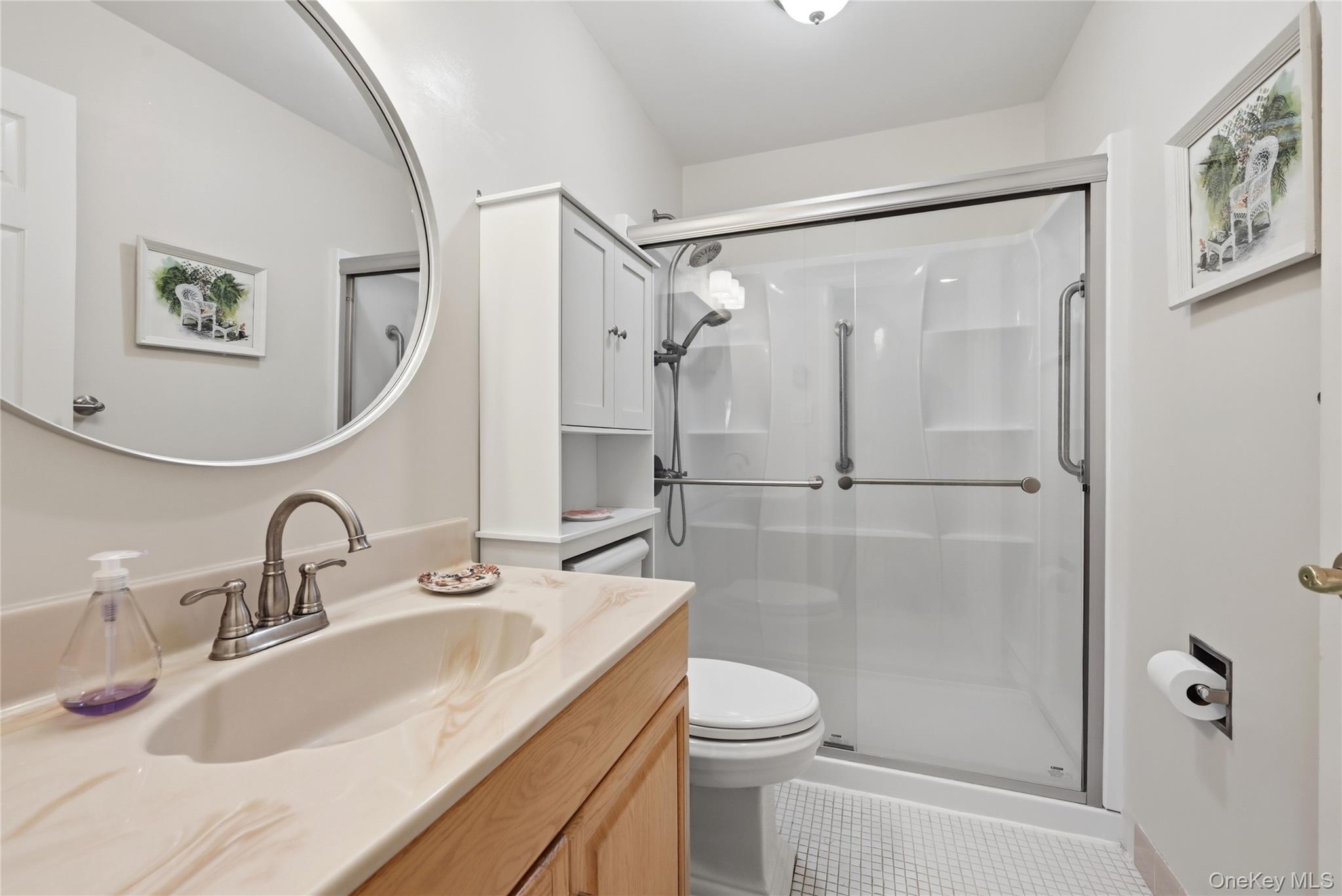 232 Blackpool Court, Unit F photo 18