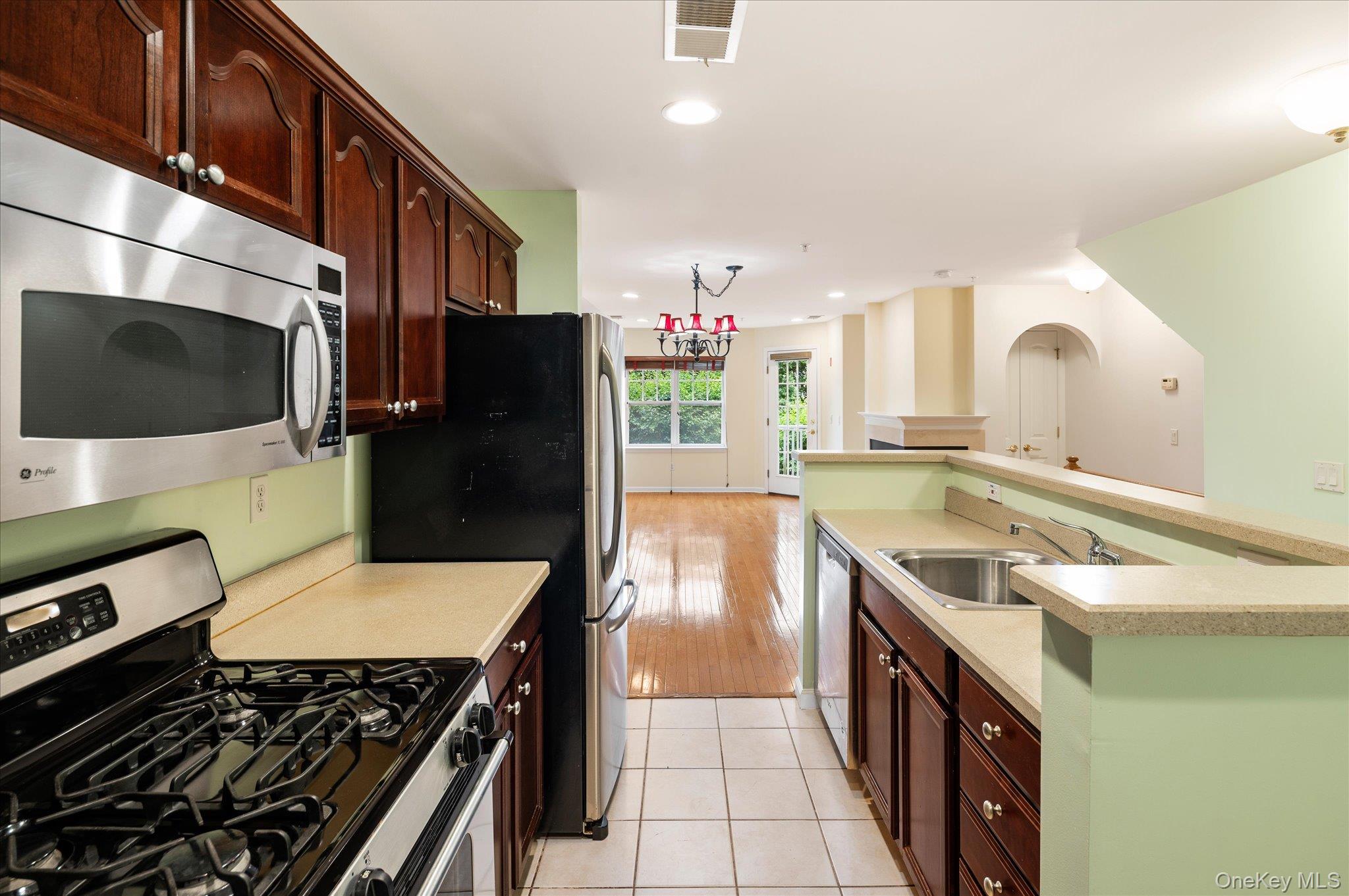 414 Highridge Court – For Sale photo 8