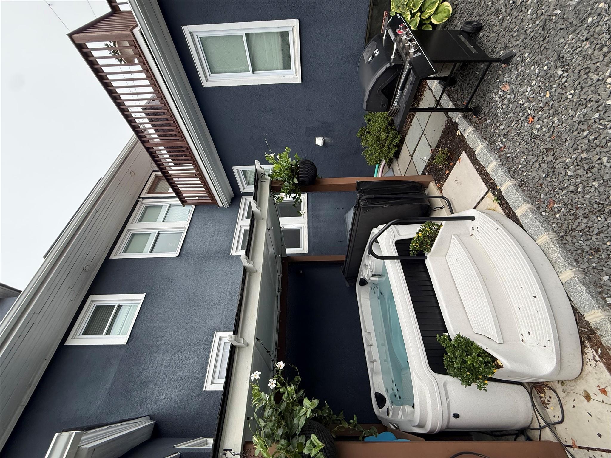 60 Maple Avenue – For Rent photo 8