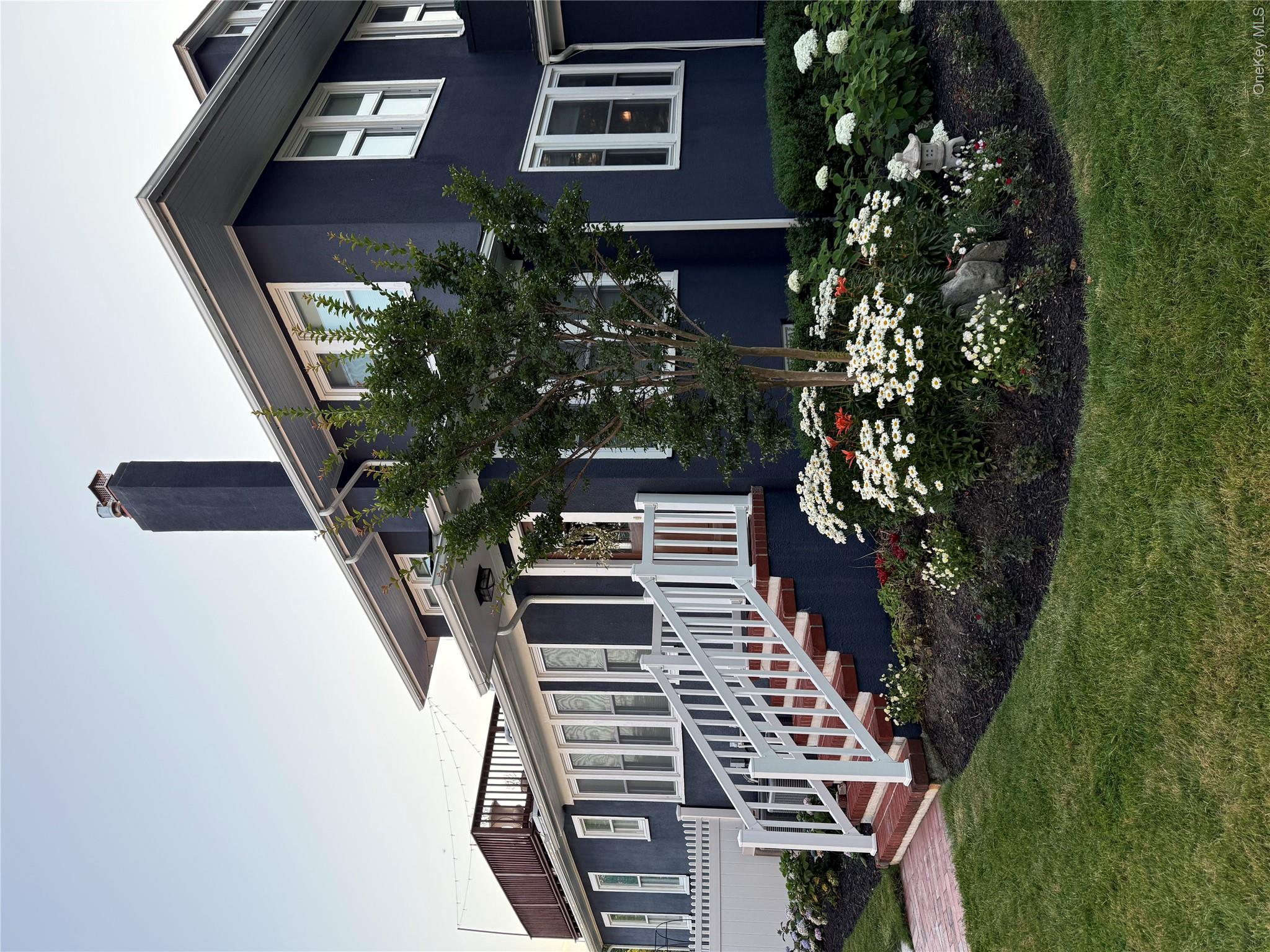 60 Maple Avenue – For Rent