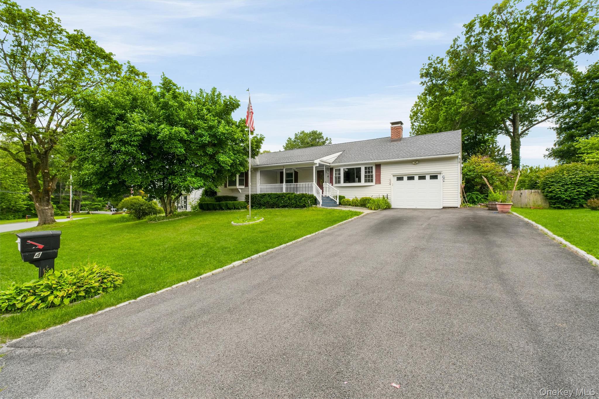 4 Broadview Road – For Sale photo 2