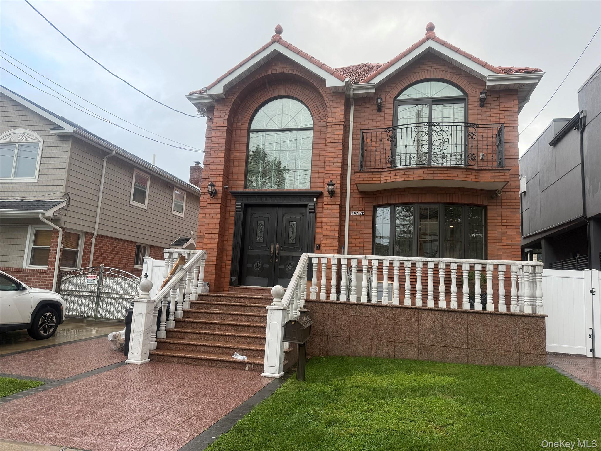 147-22 18th Avenue – For Sale