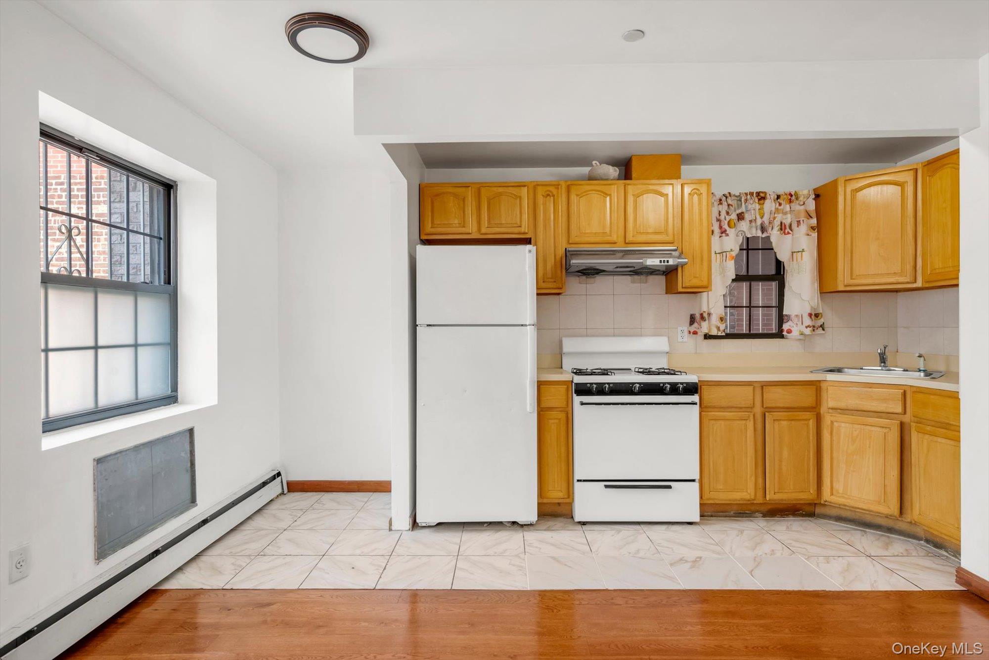 9705 50th Avenue, Unit 1B photo 10