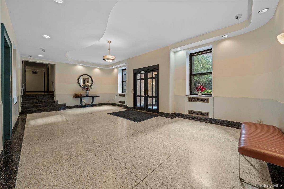 3015 Riverdale Avenue, Unit 4E photo 3
