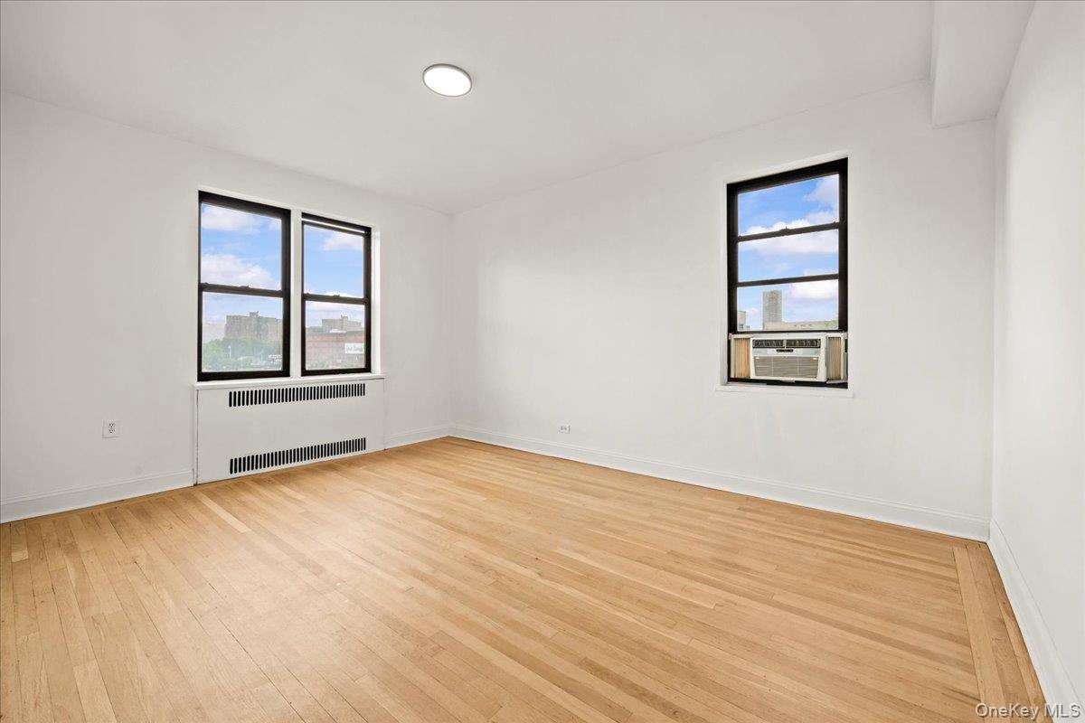 3015 Riverdale Avenue, Unit 4E photo 14