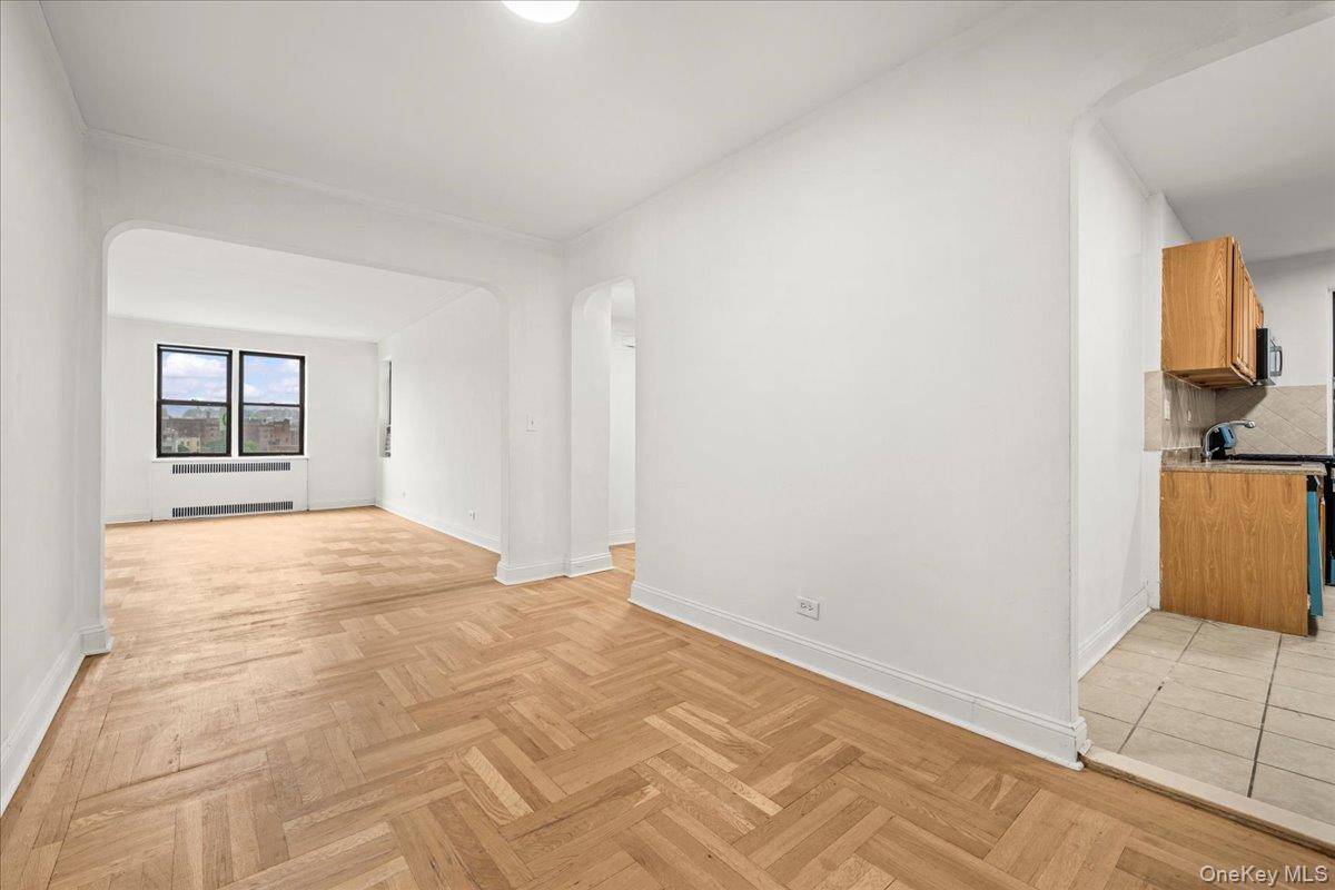 3015 Riverdale Avenue, Unit 4E photo 6