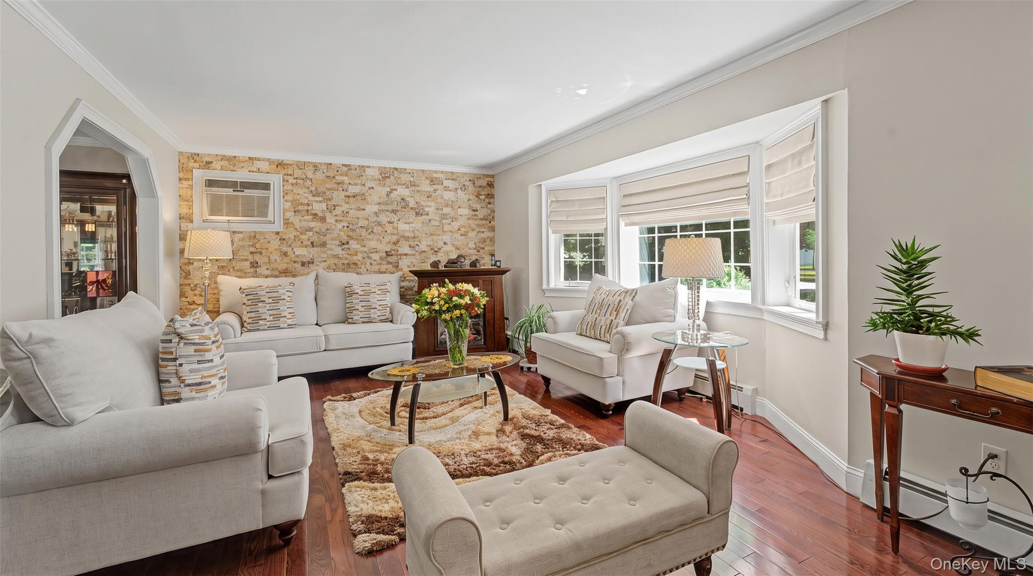 357 Avondale Drive – For Sale photo 4