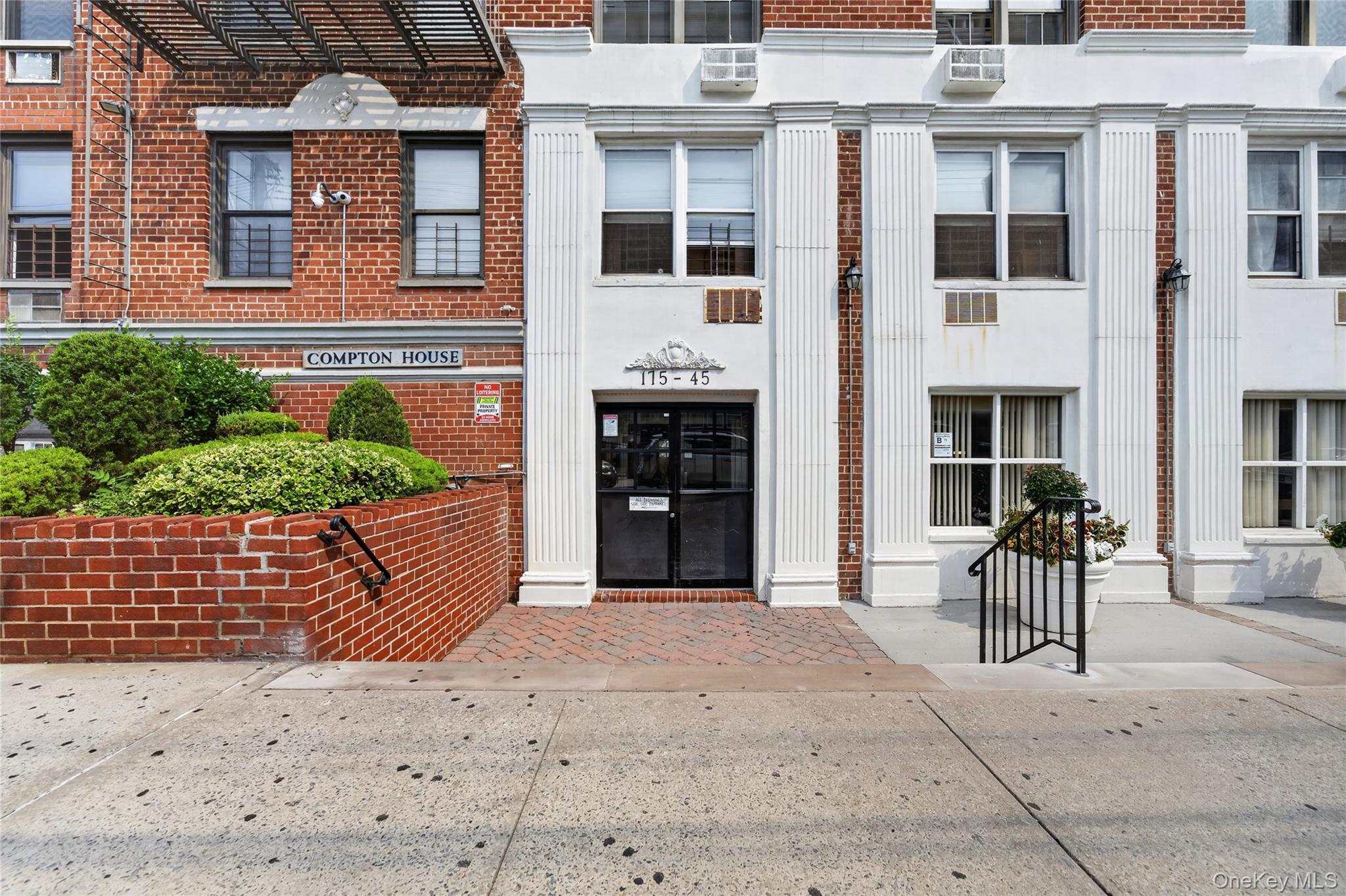 175-45 88th Avenue, Unit 6F photo 2