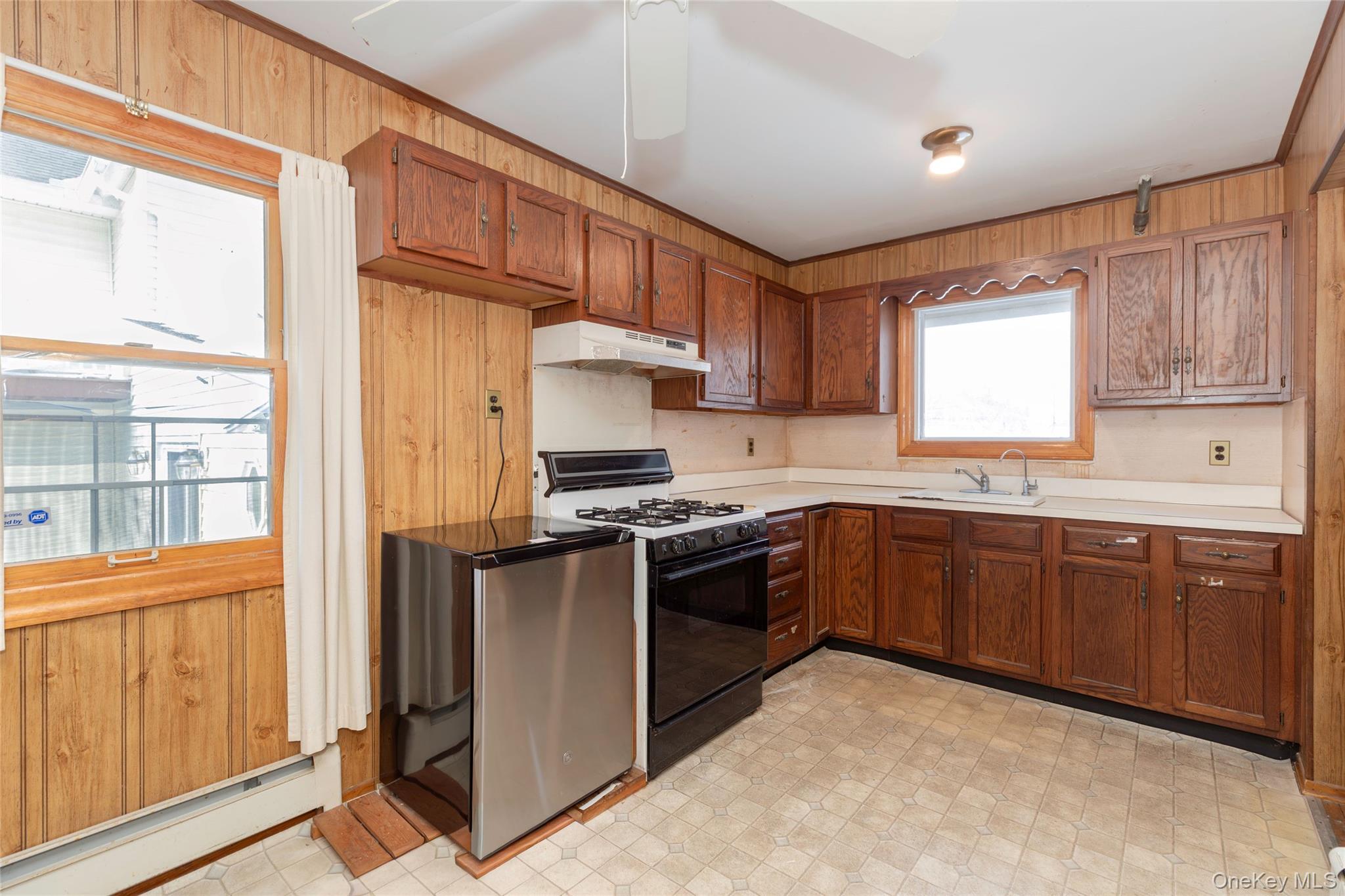 178 Beach Street – For Sale photo 7