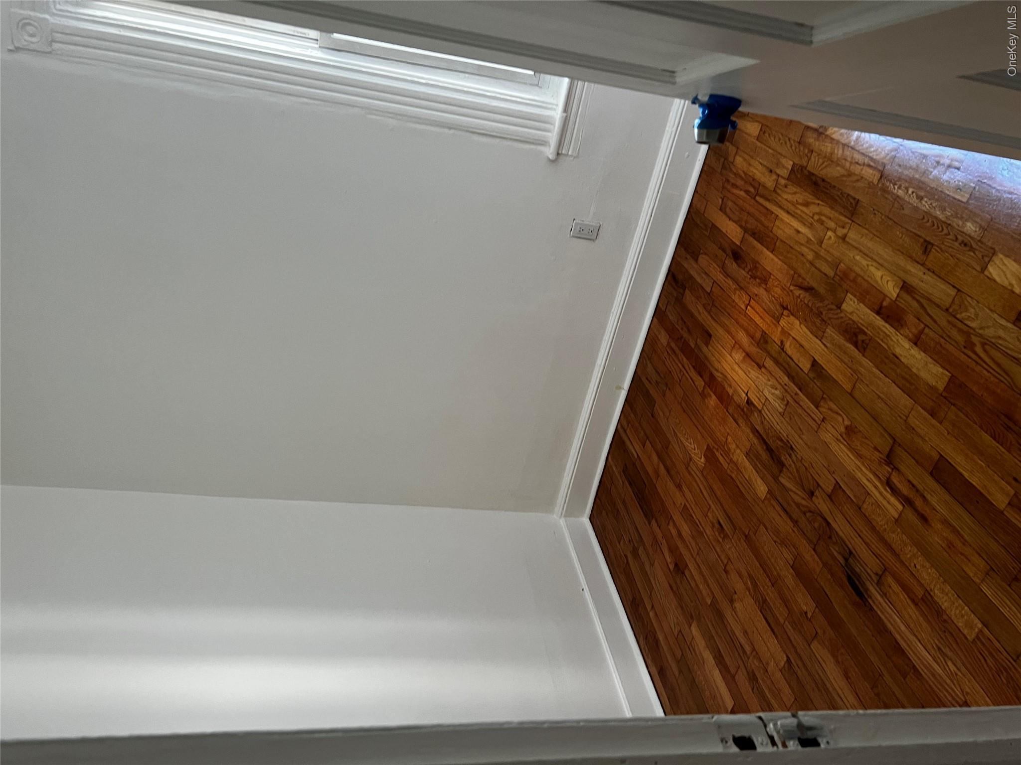 847 E 220th Street – For Rent photo 4
