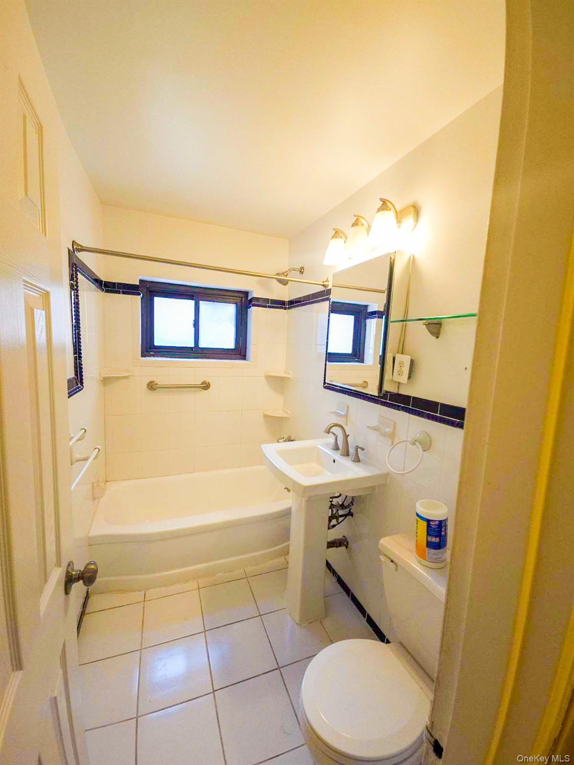 204-15 Foothill Avenue, Unit #A34 photo 8