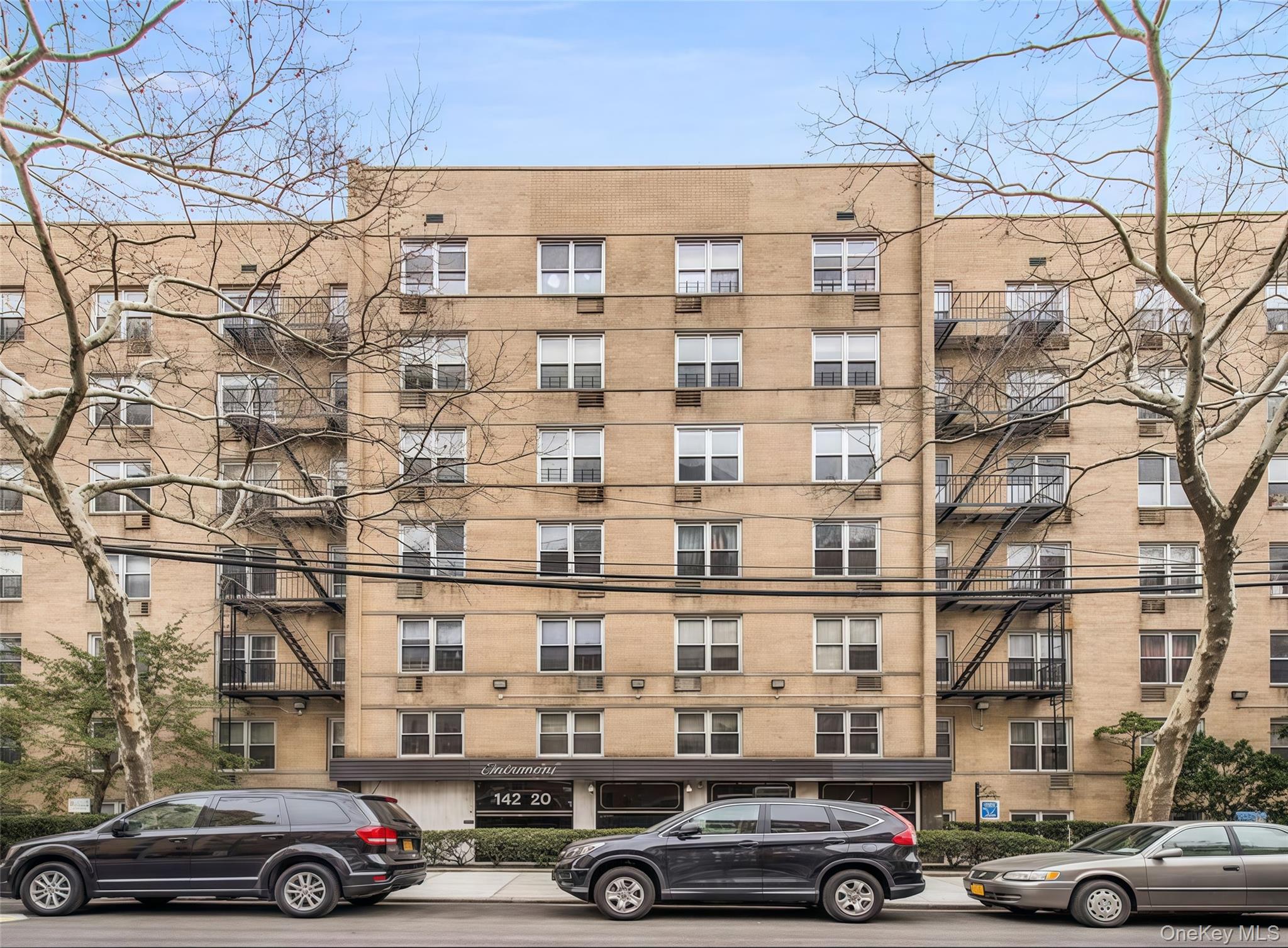 142-20 Franklin Avenue, Unit 2G photo 2